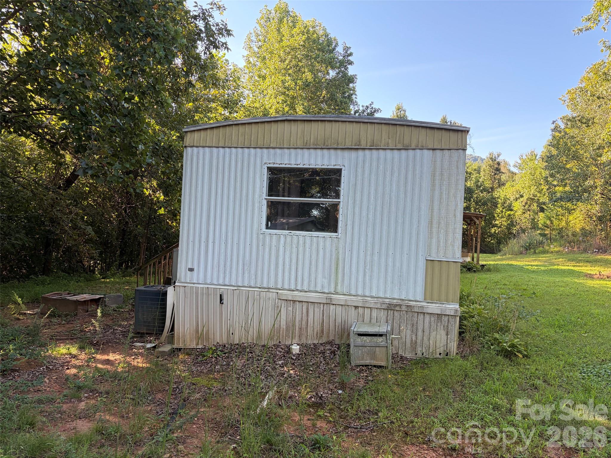 main property photo 27