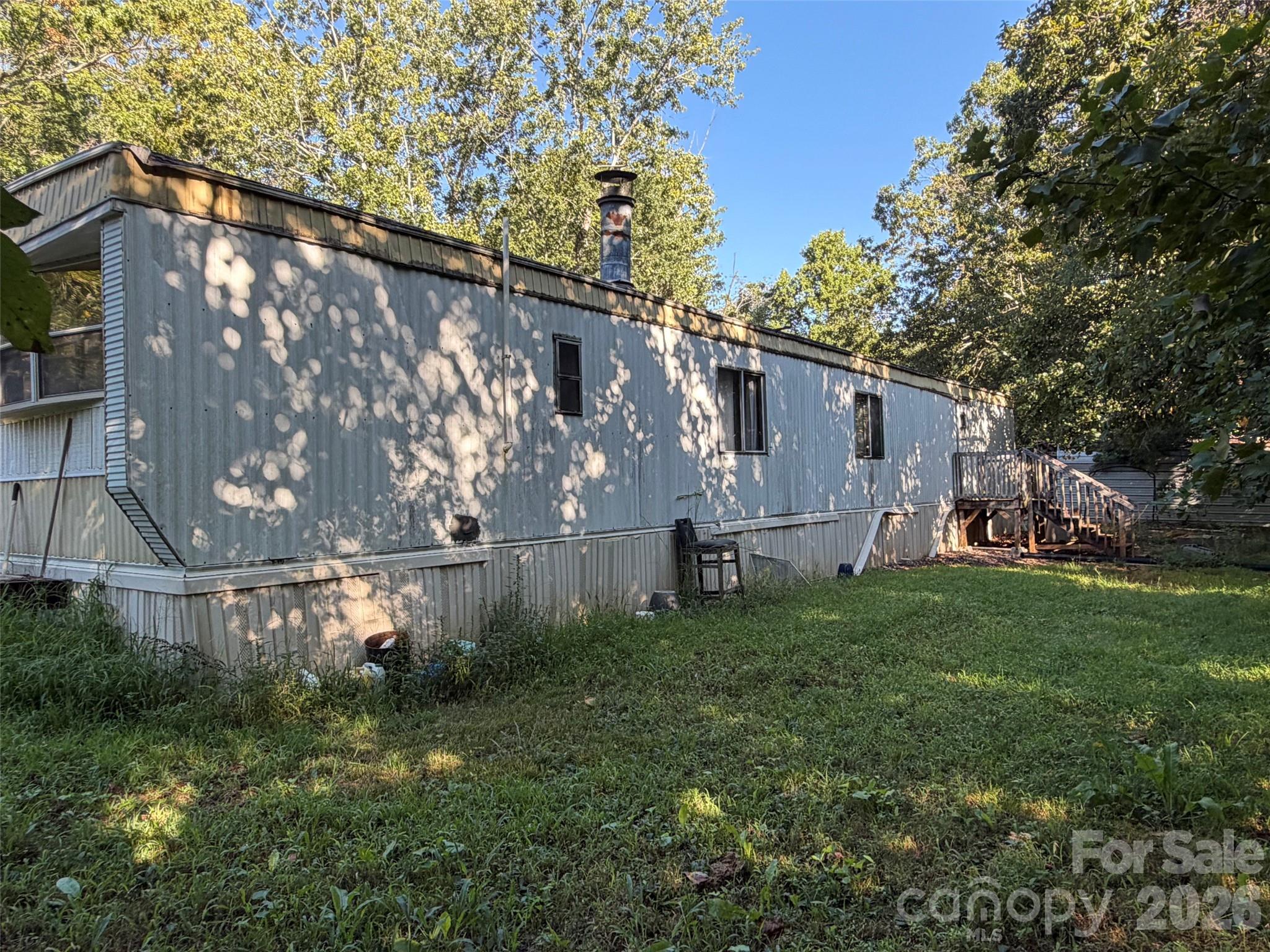 main property photo 28