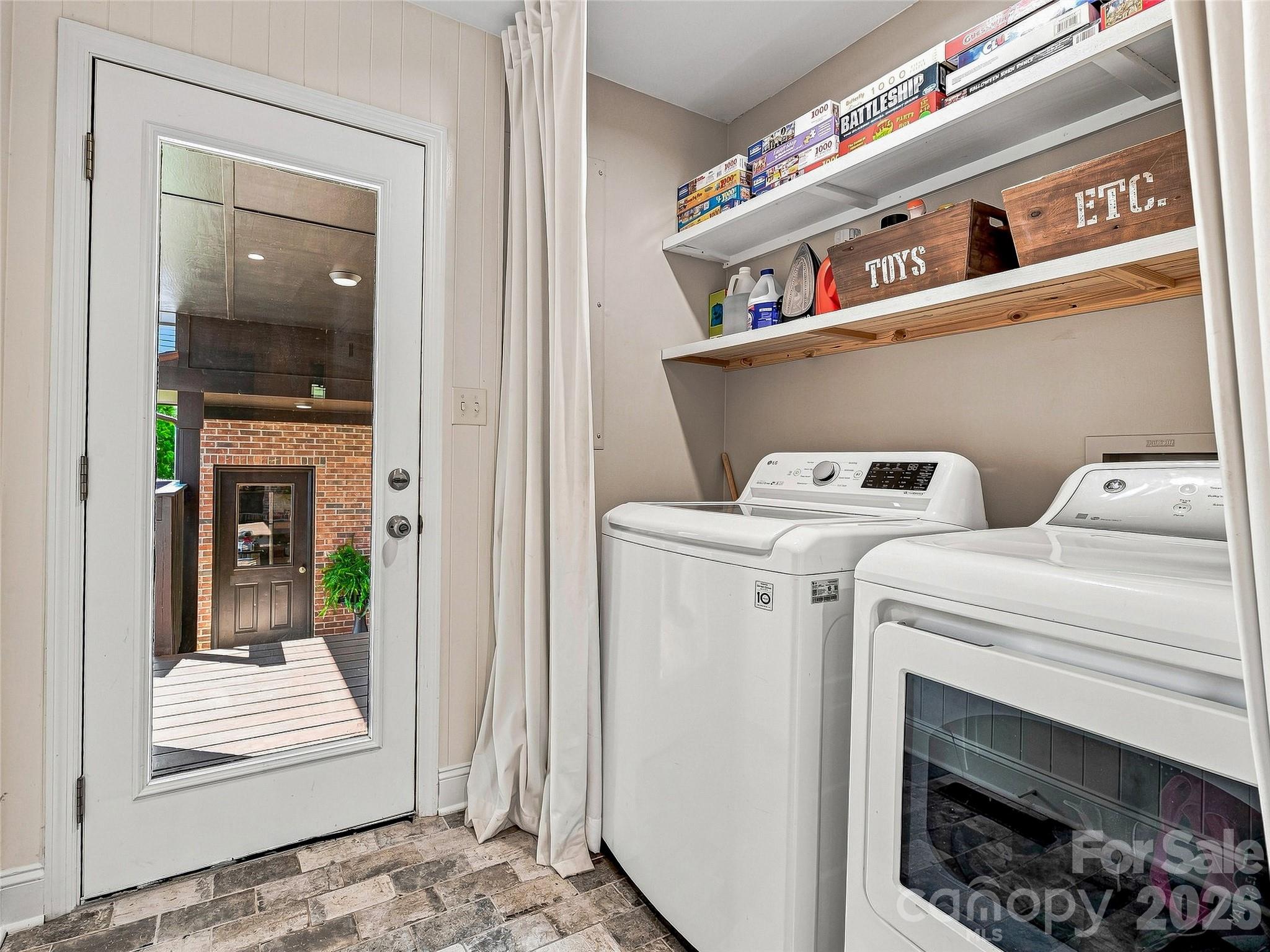 main property photo 23