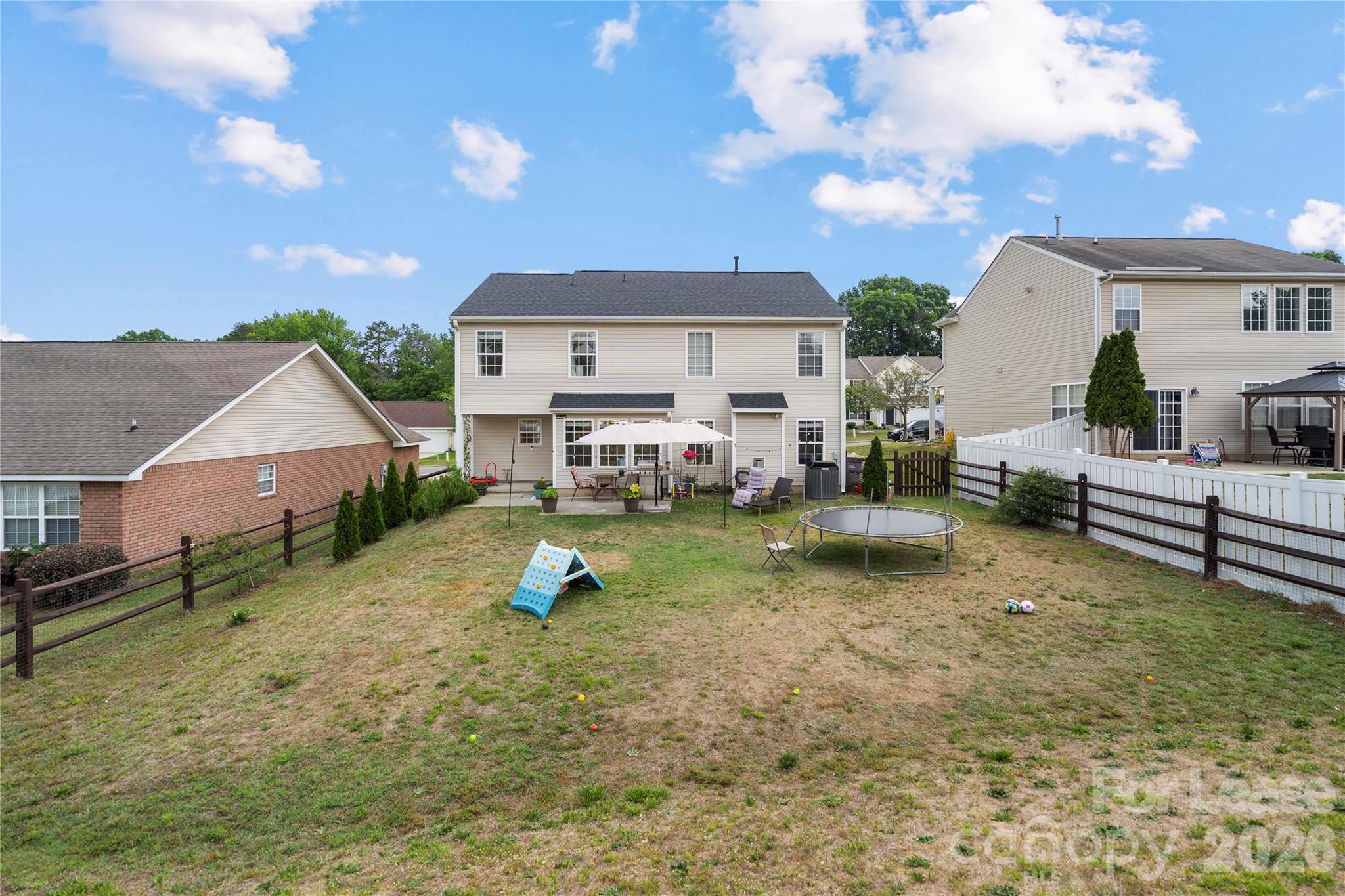 main property photo 21