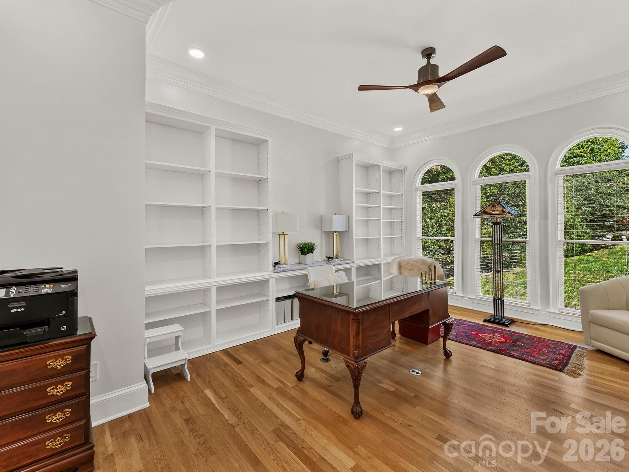 main property photo 12