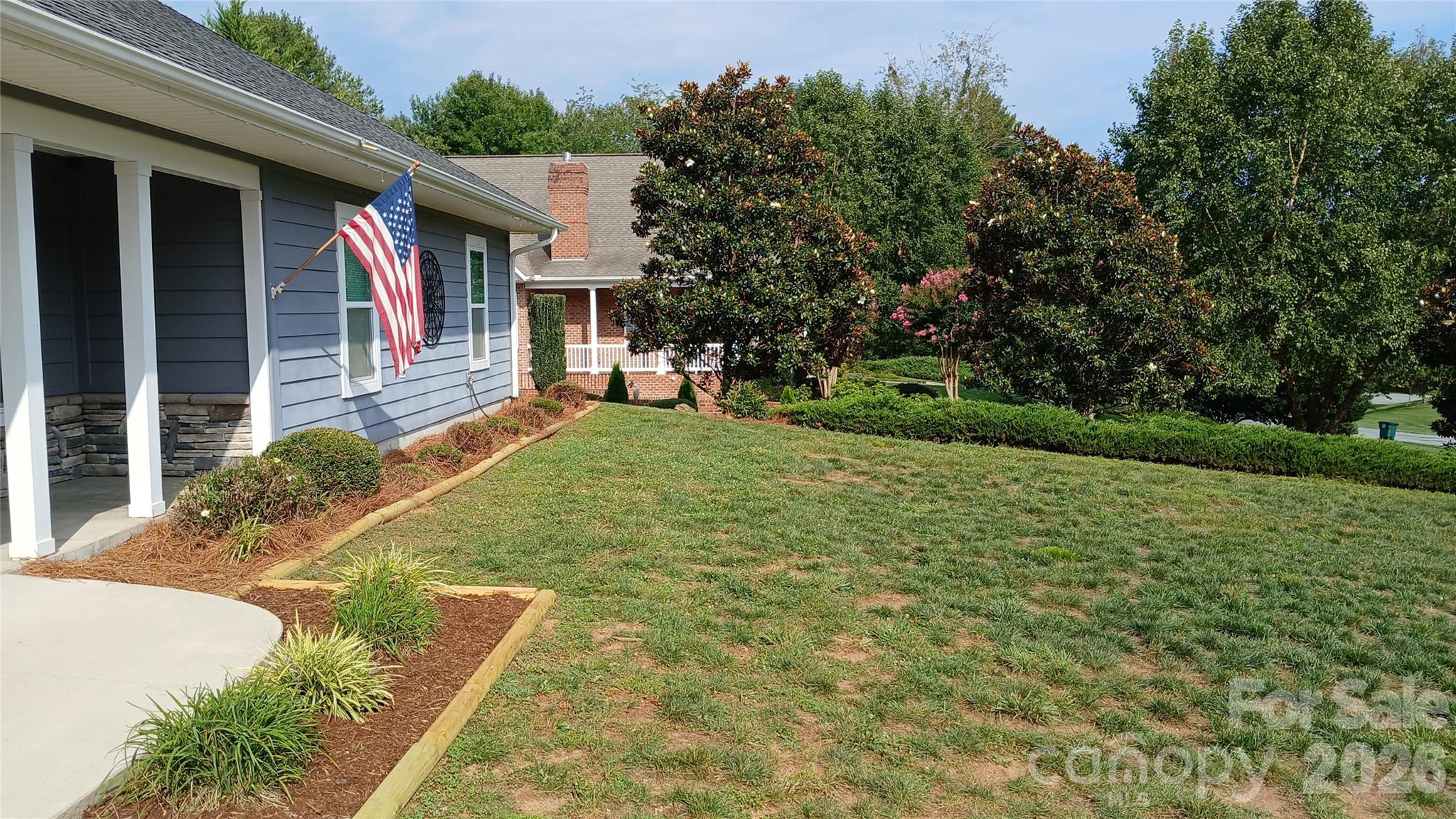 main property photo 9