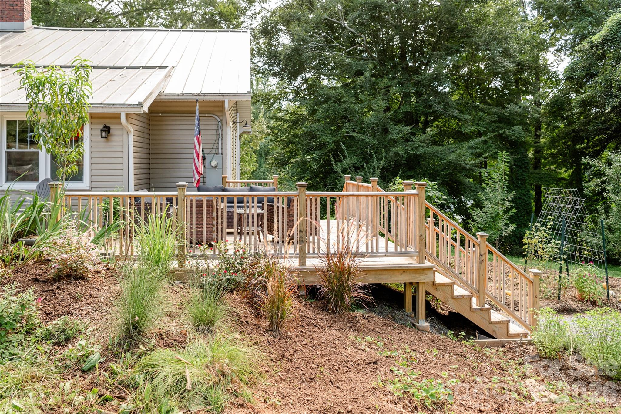 main property photo 42