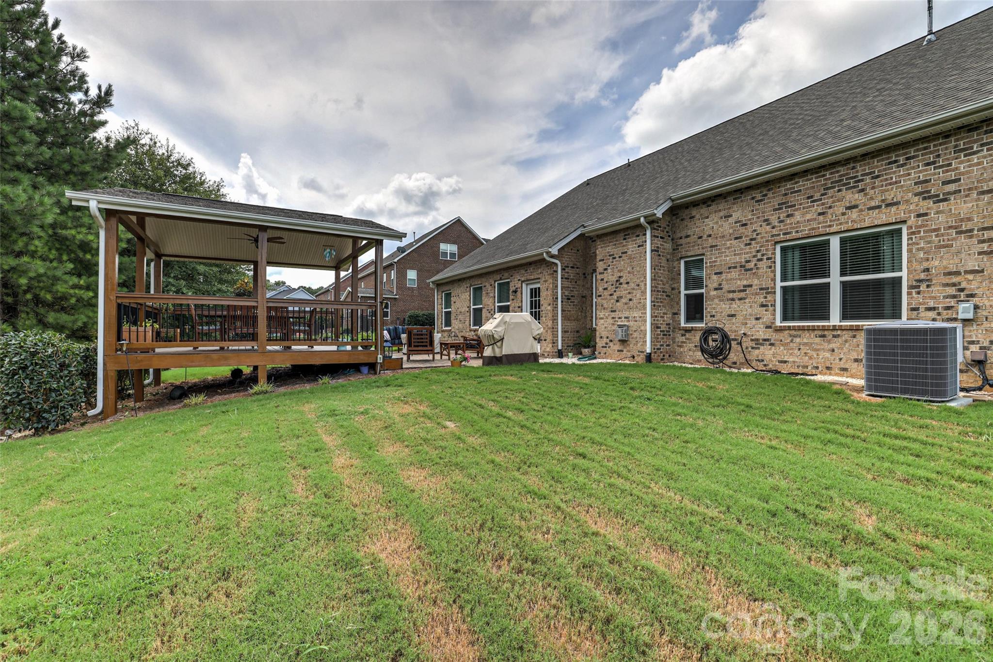 main property photo 41