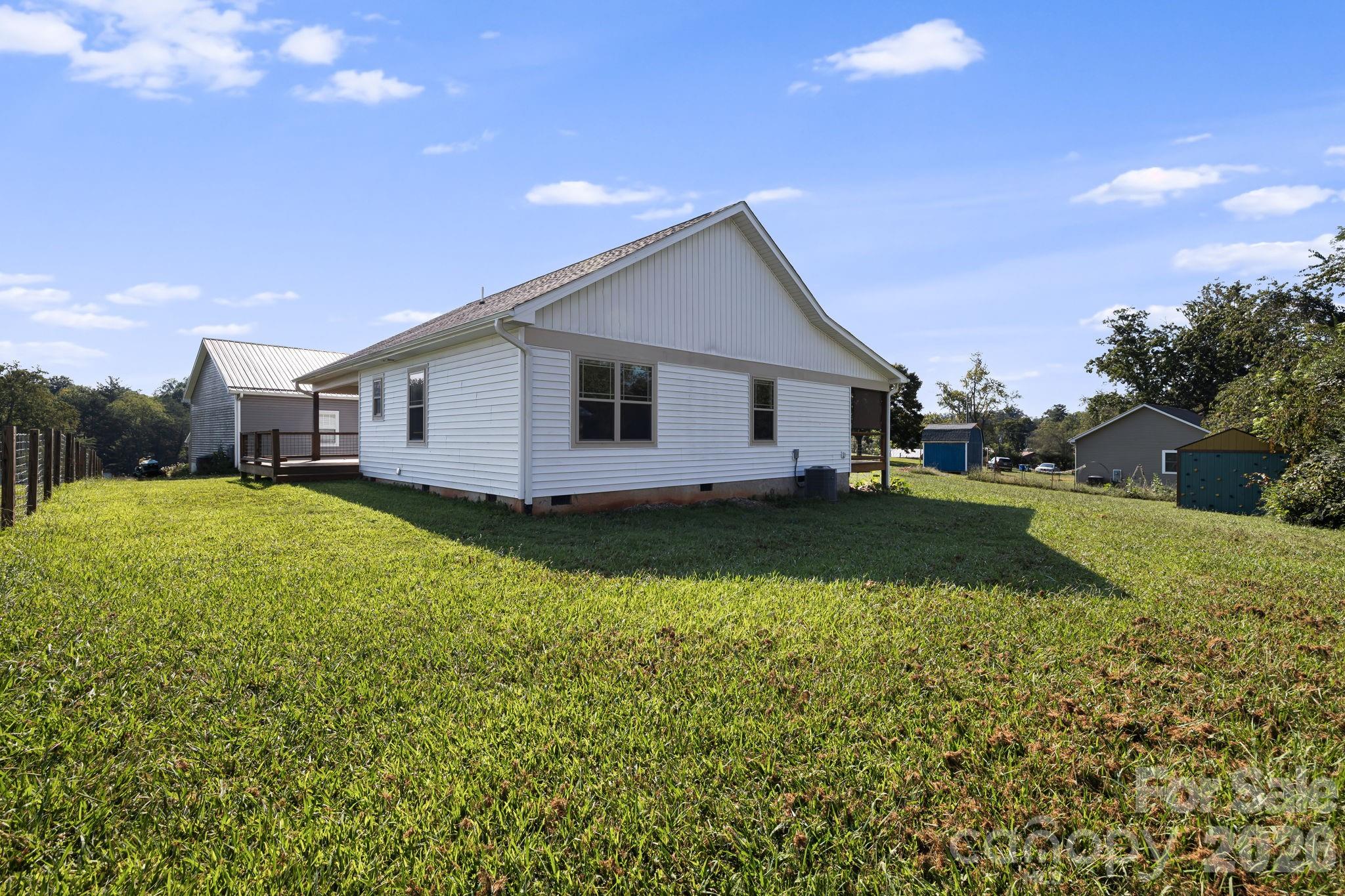 main property photo 25