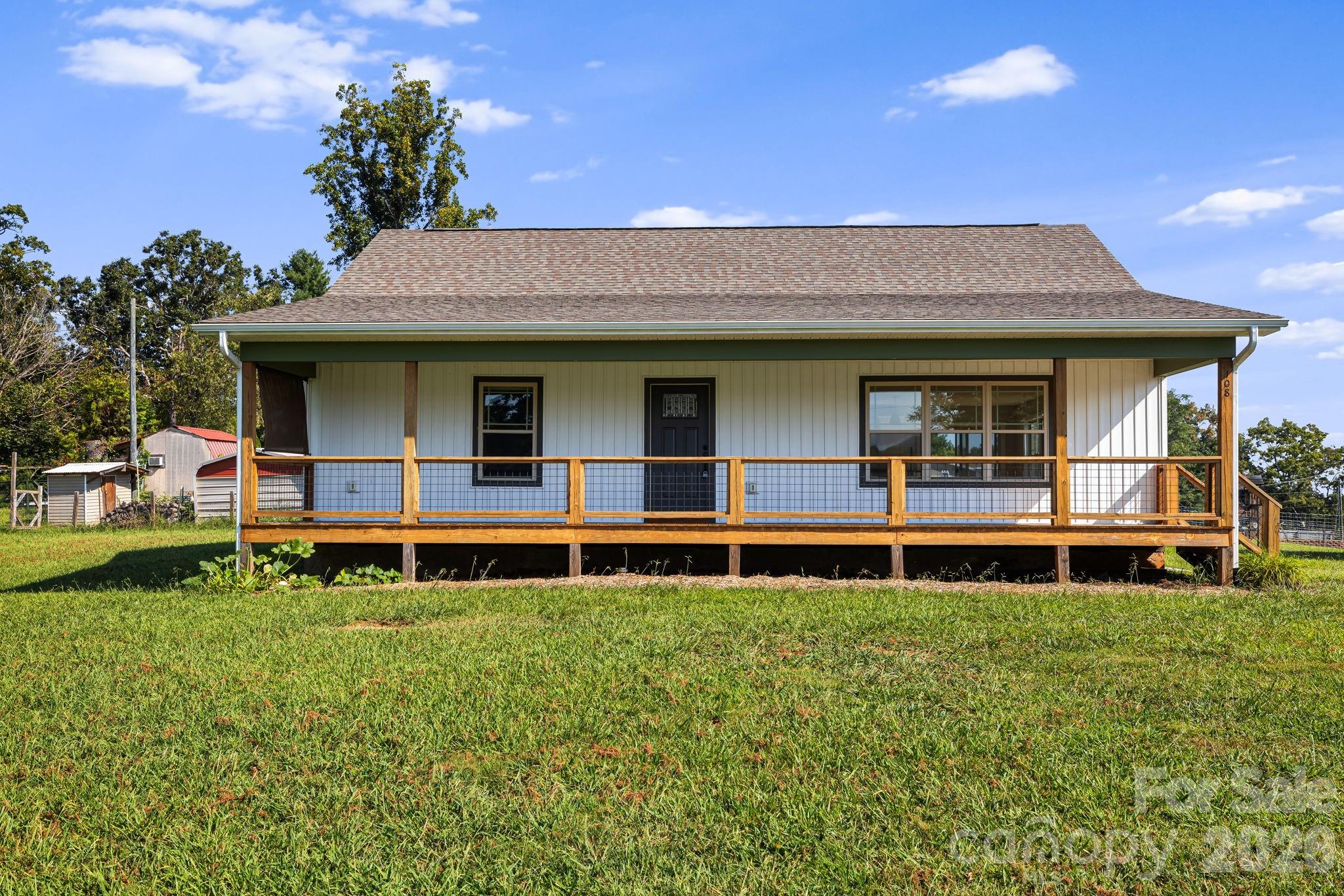 main property photo 6