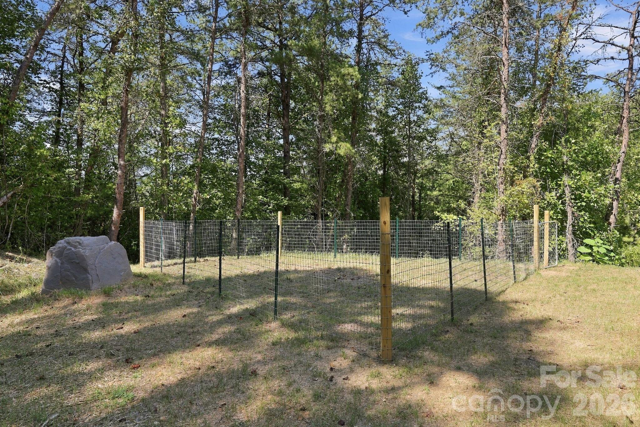 main property photo 34