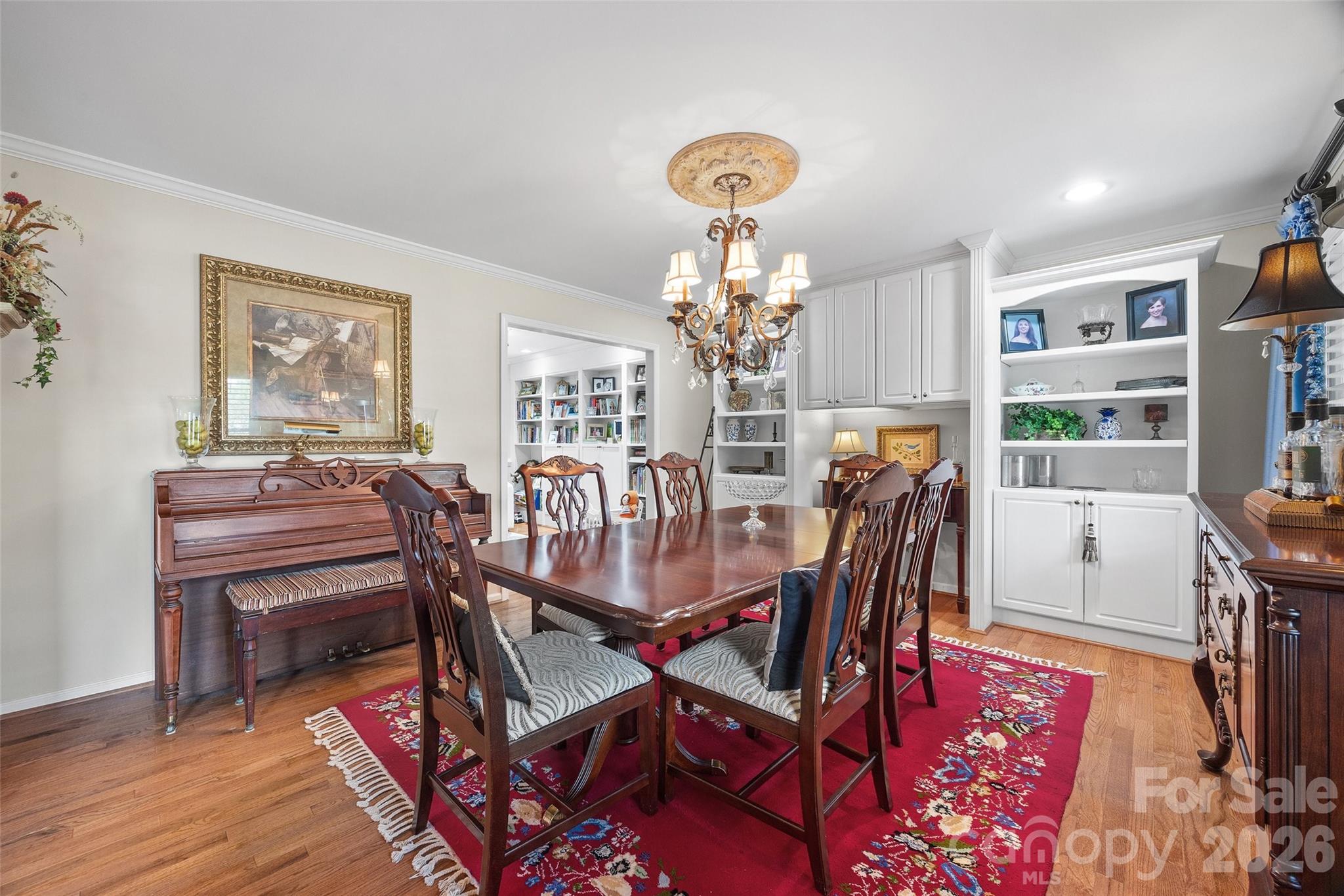 main property photo 5