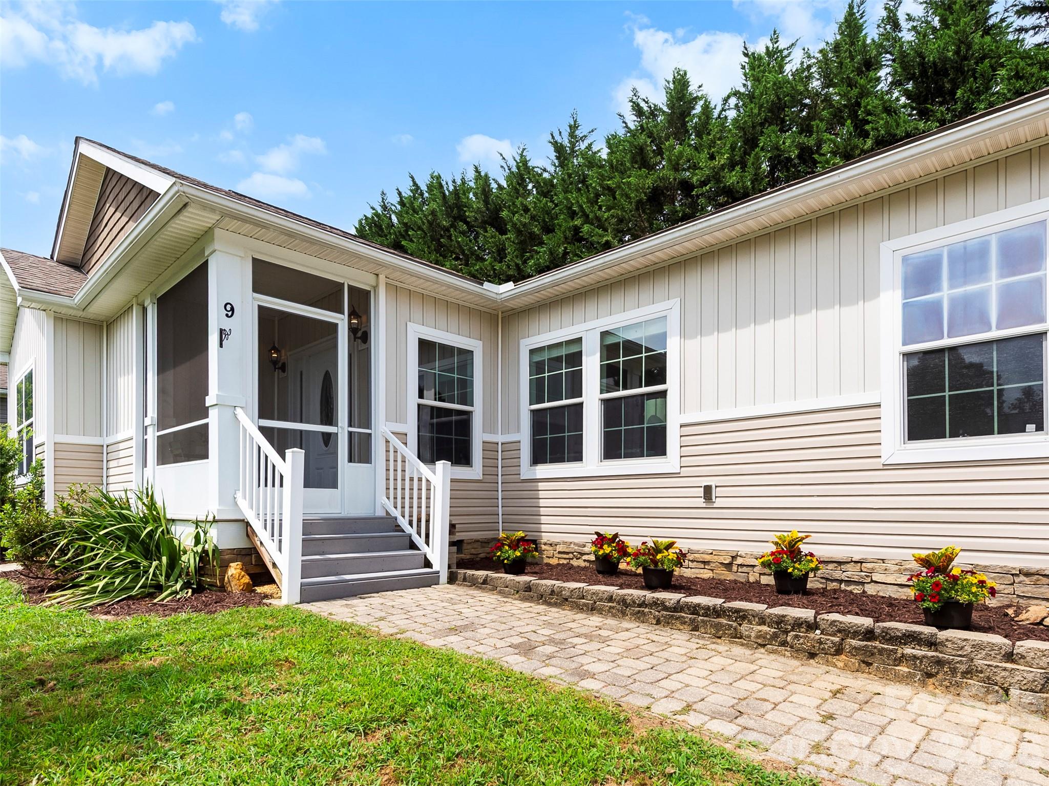 main property photo 22