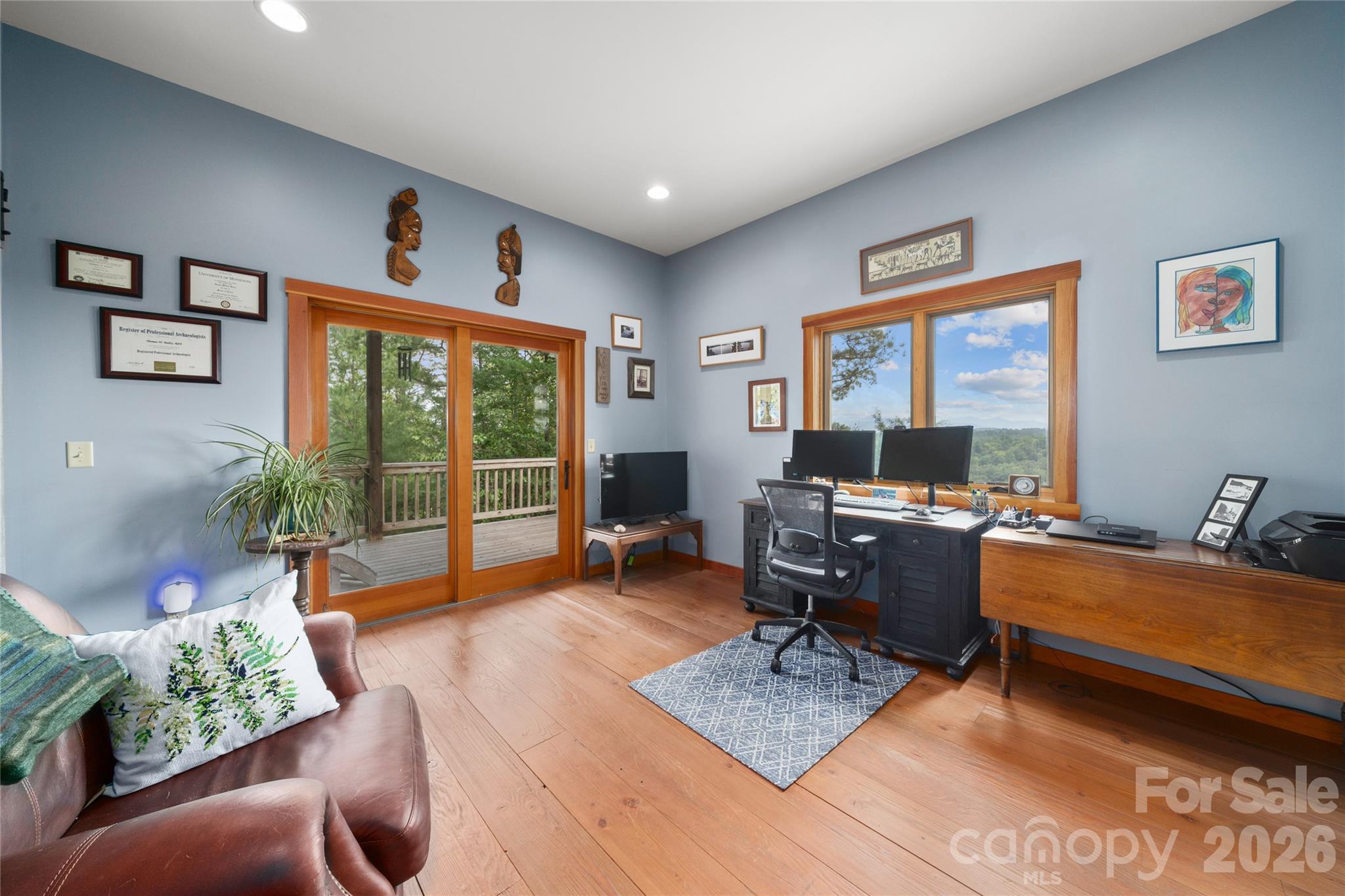 main property photo 35