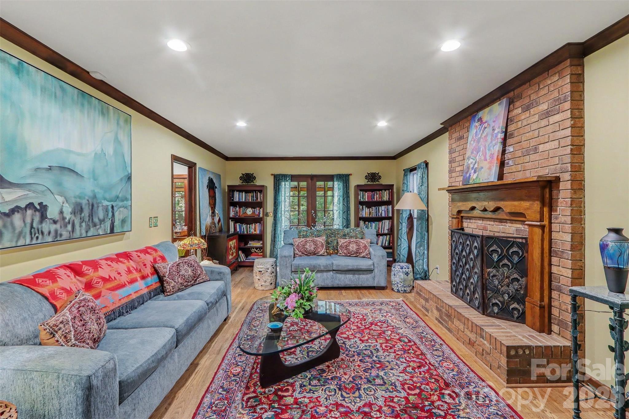 main property photo 12