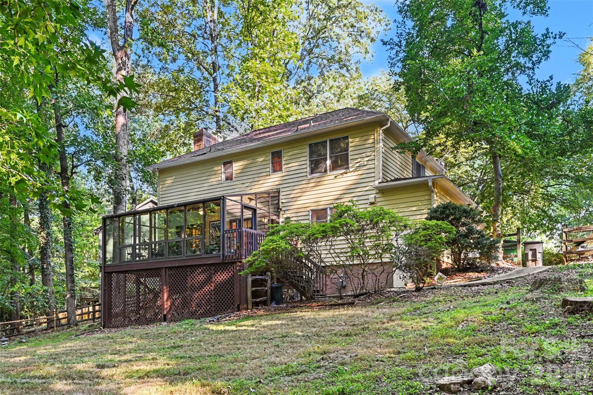 main property photo 34