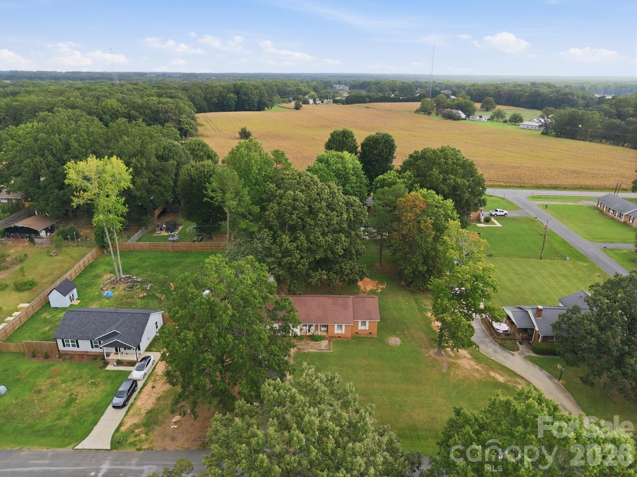 main property photo 19