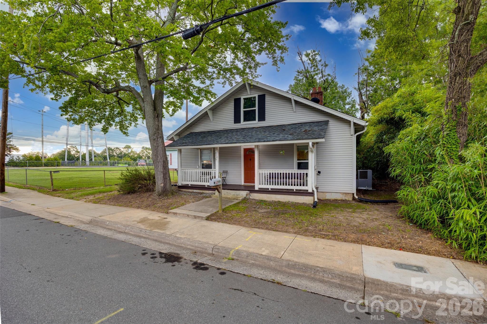 main property photo 29