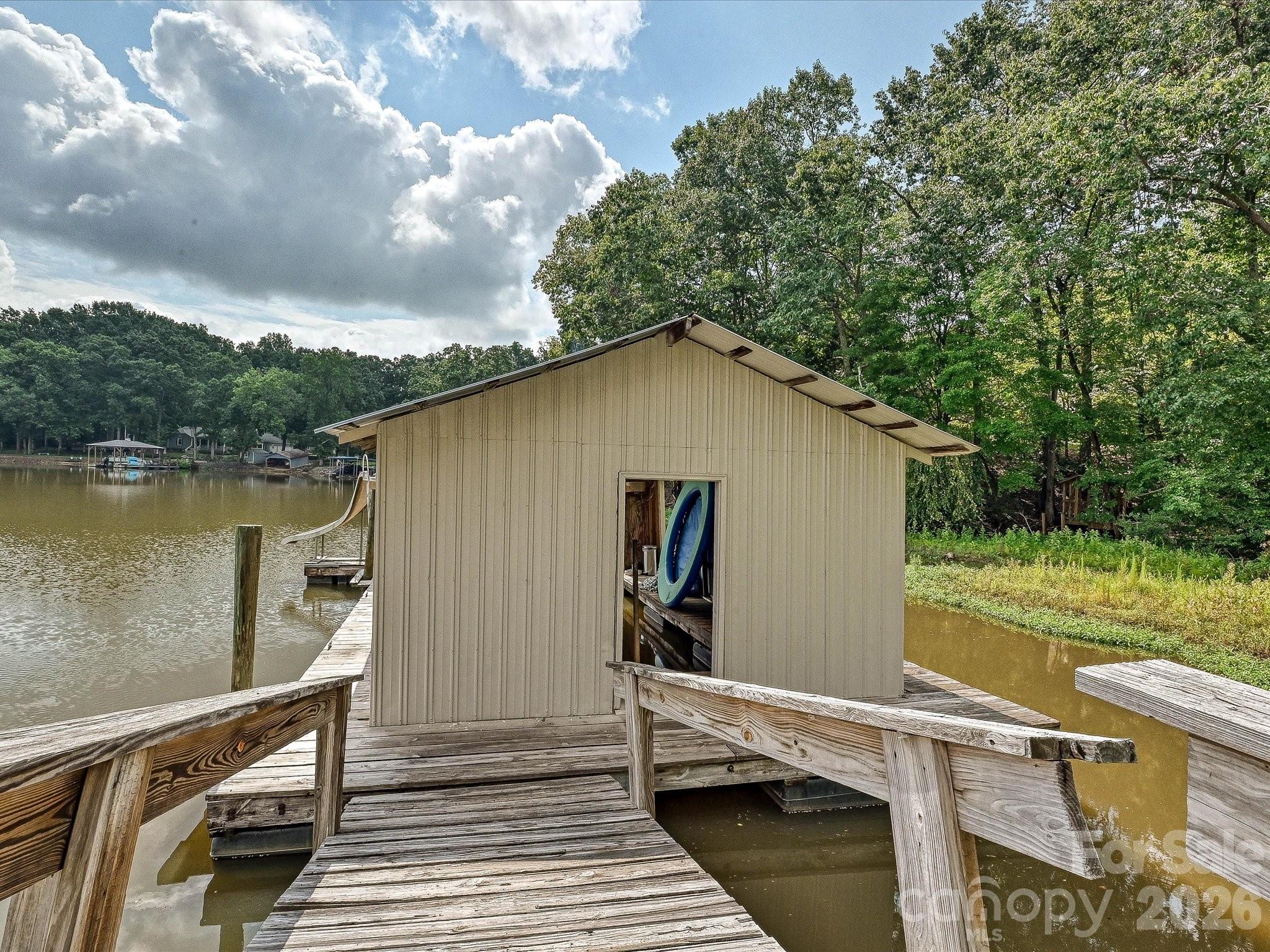 main property photo 38