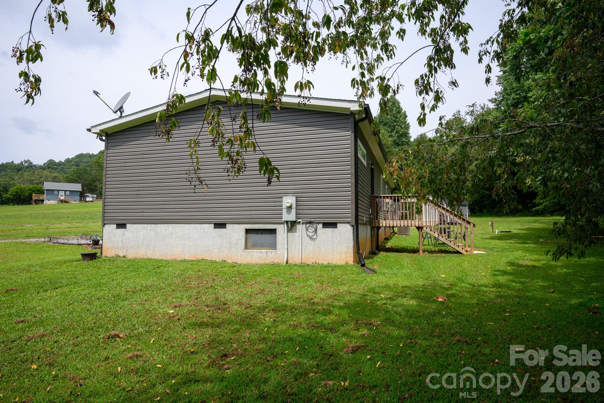 main property photo 19