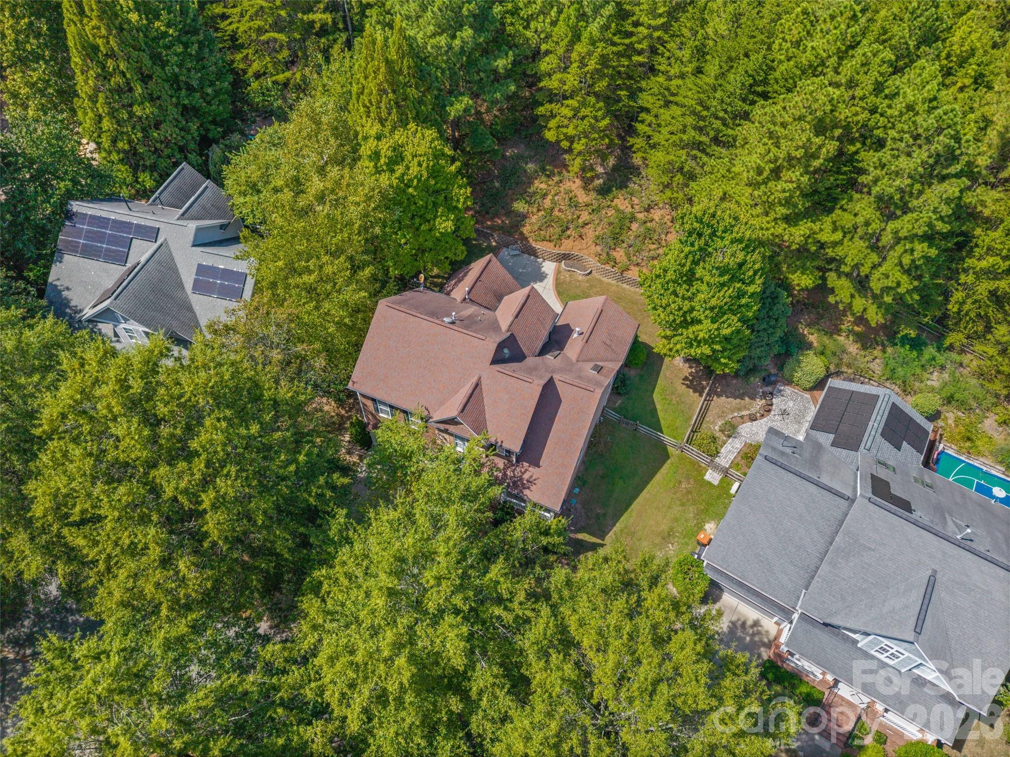 main property photo 30
