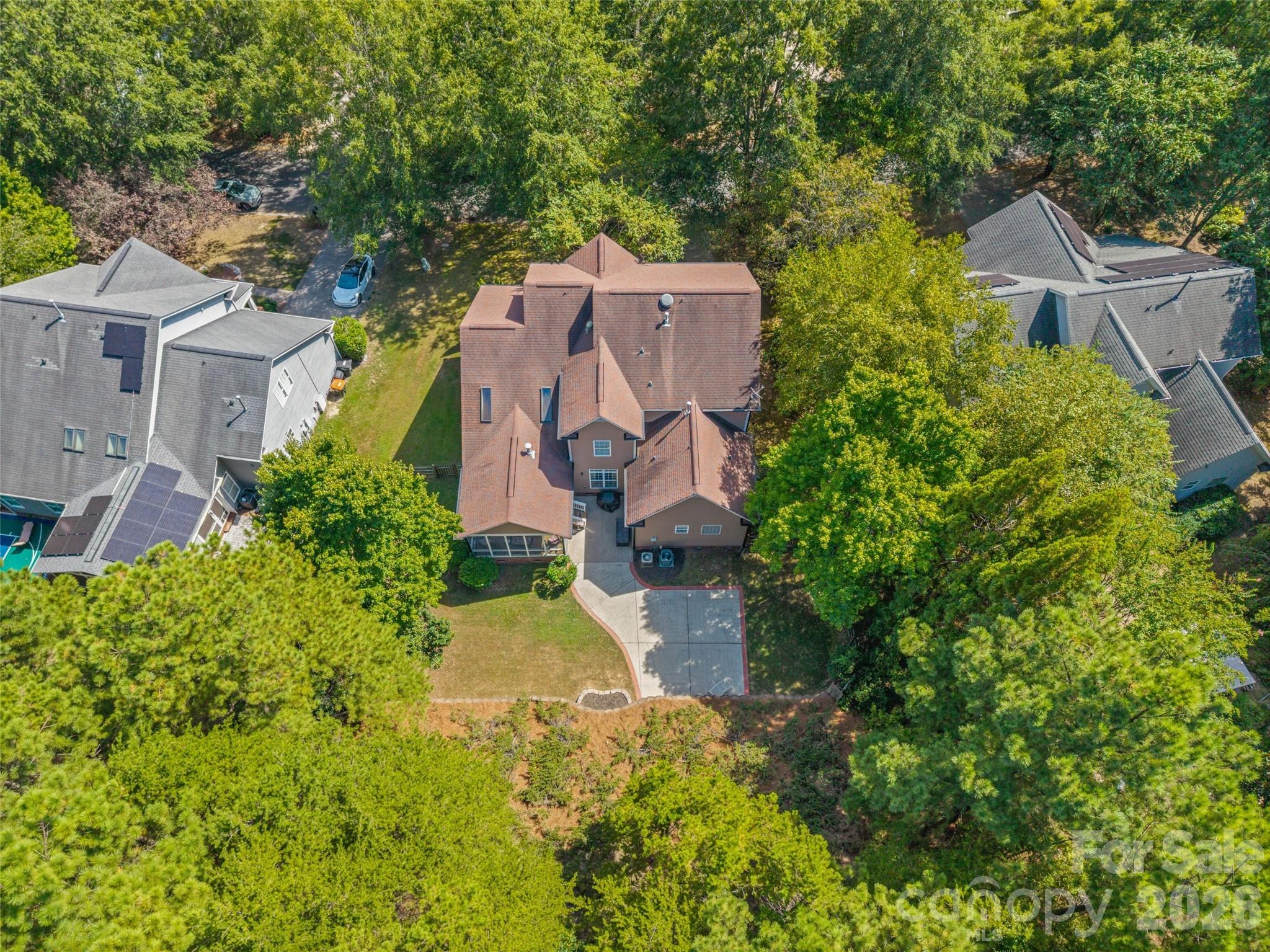 main property photo 31