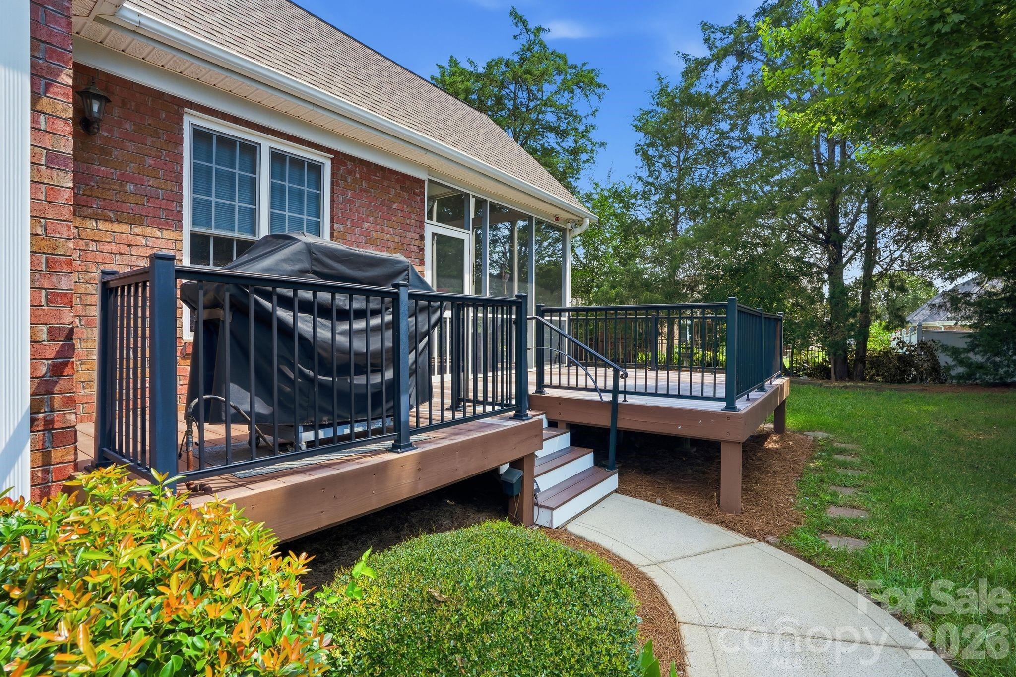 main property photo 39