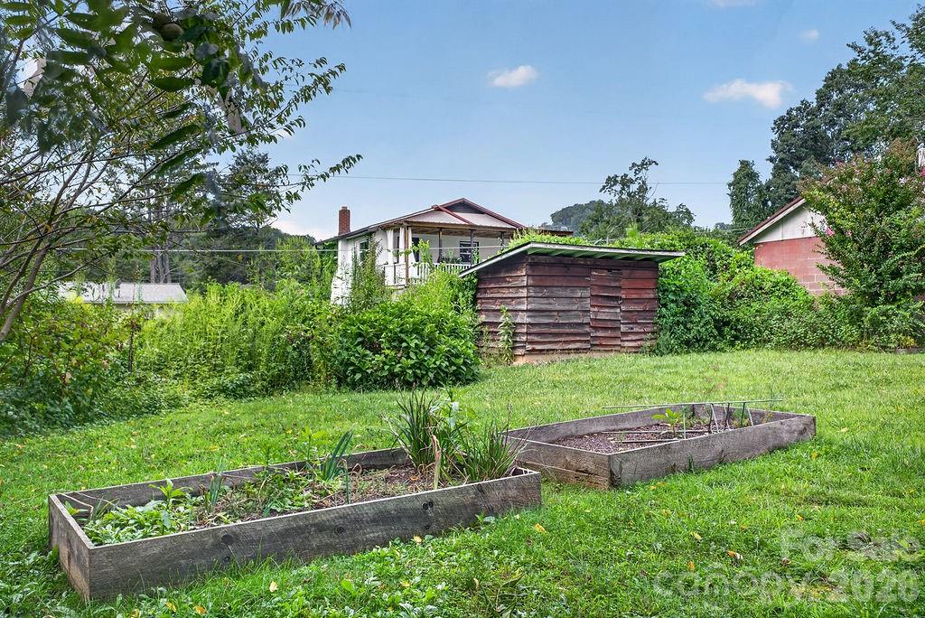 main property photo 8