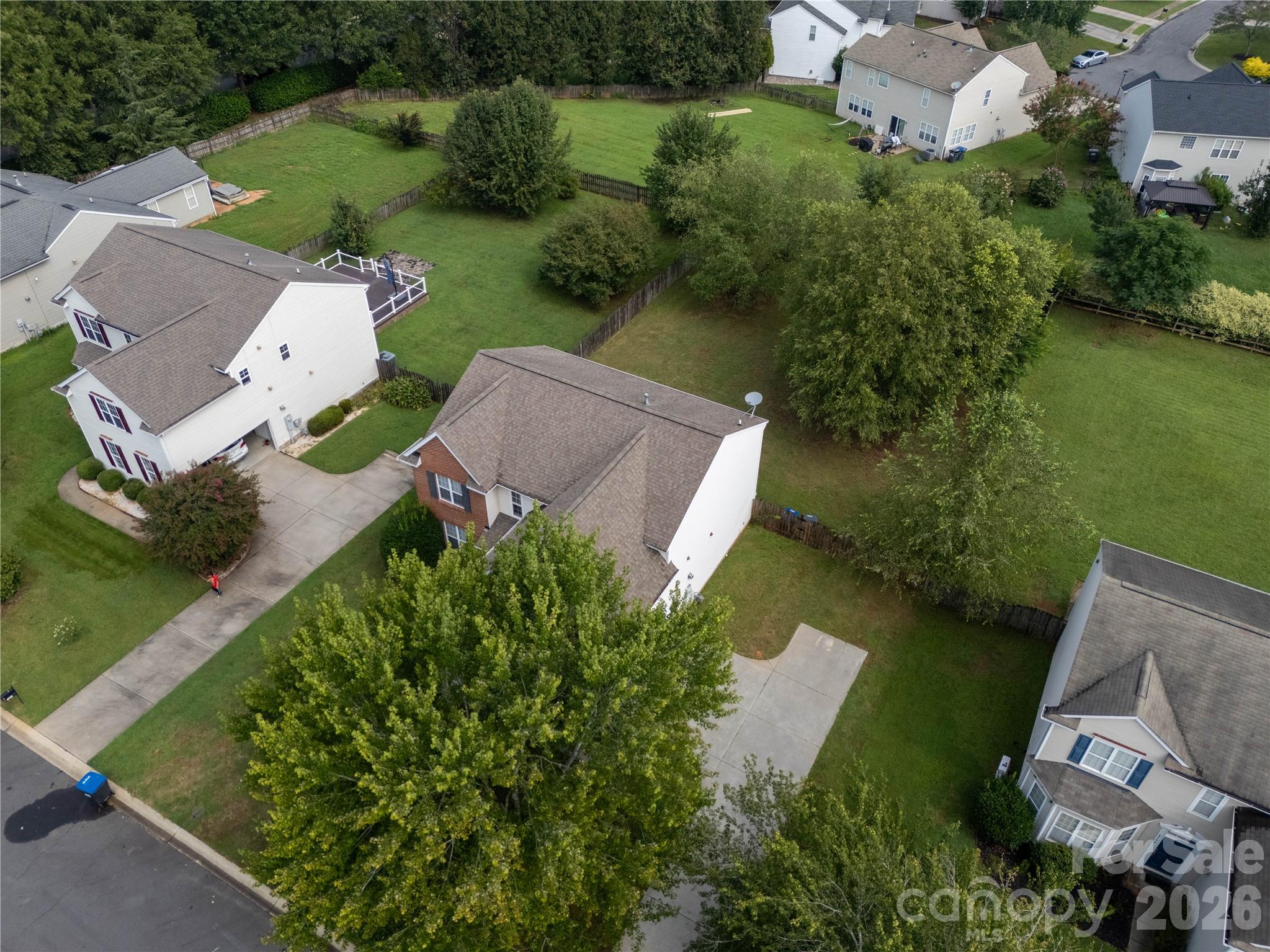 main property photo 40