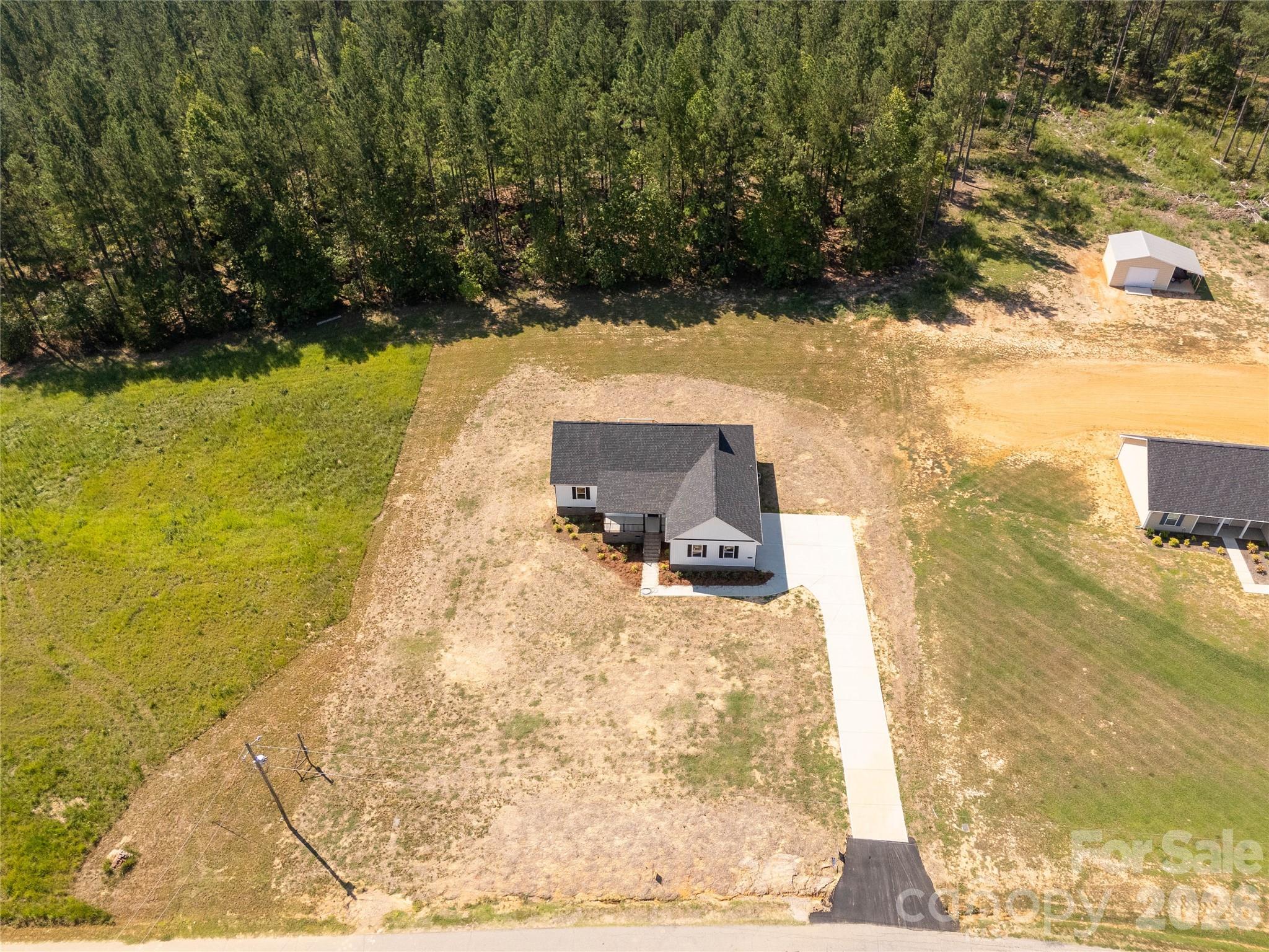 main property photo 16