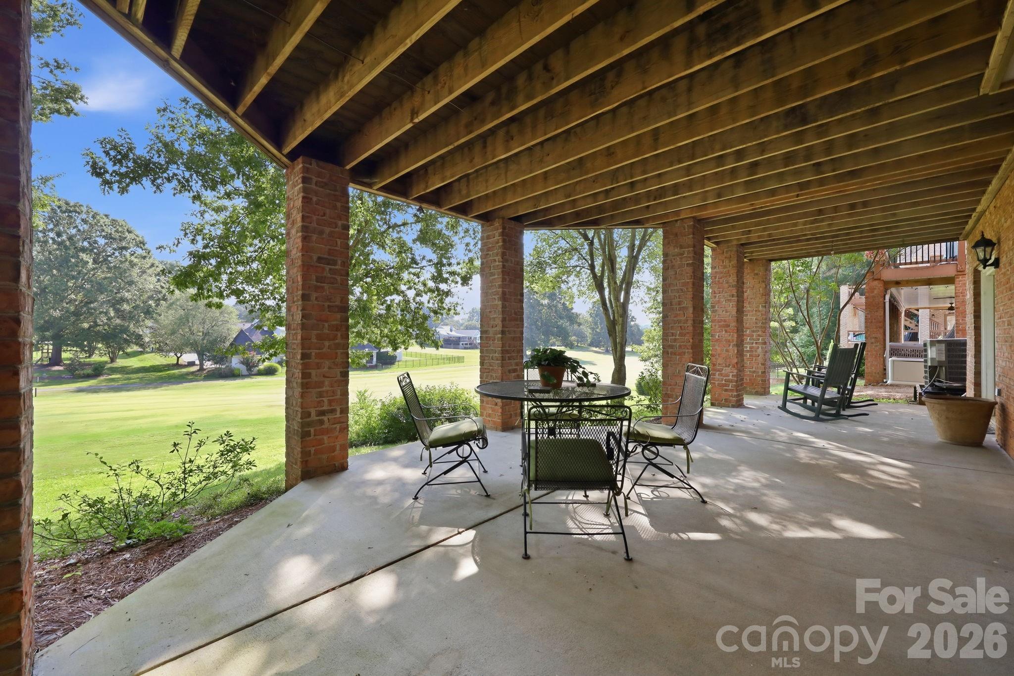 main property photo 40