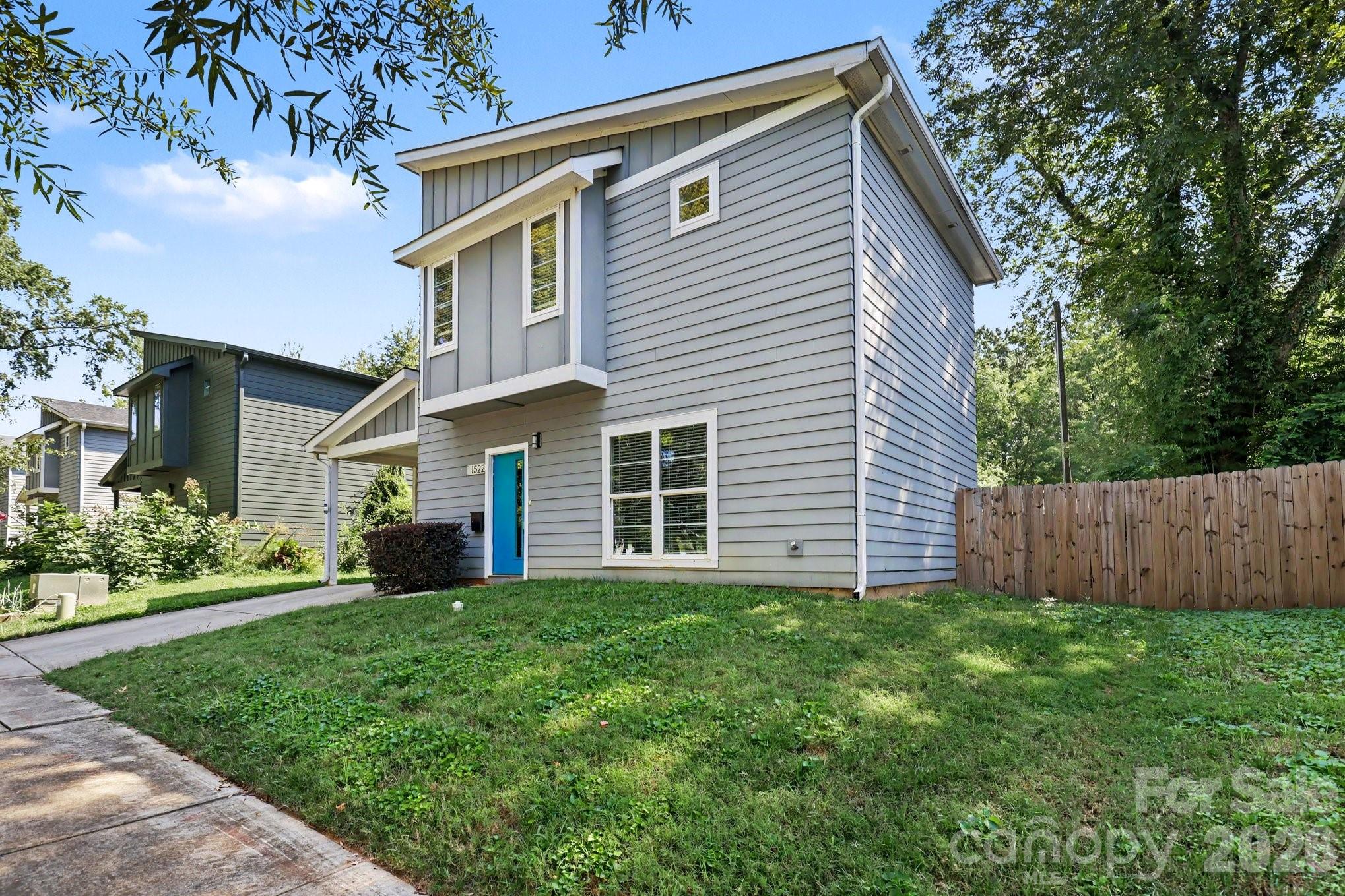 main property photo 2