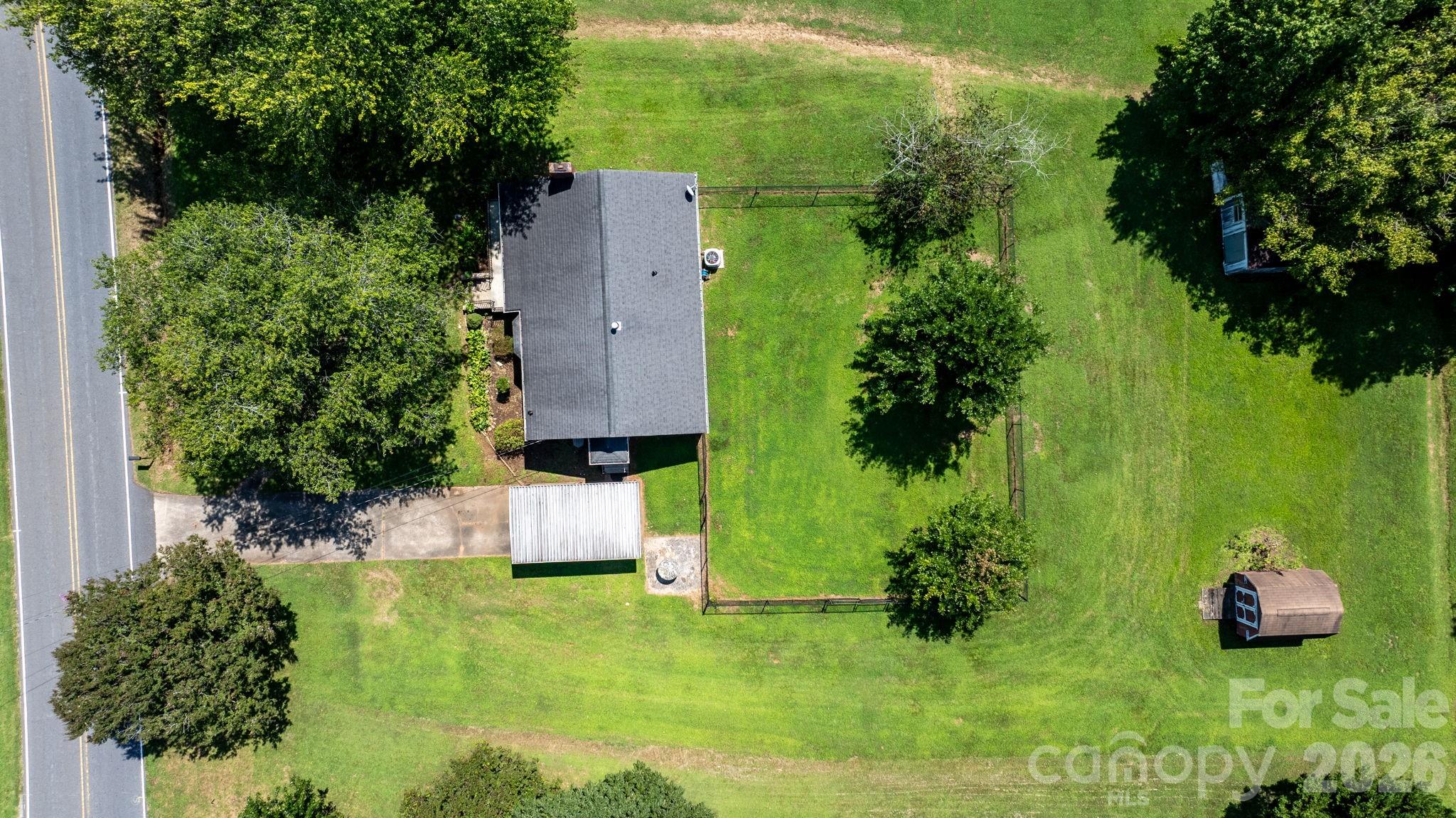 main property photo 20