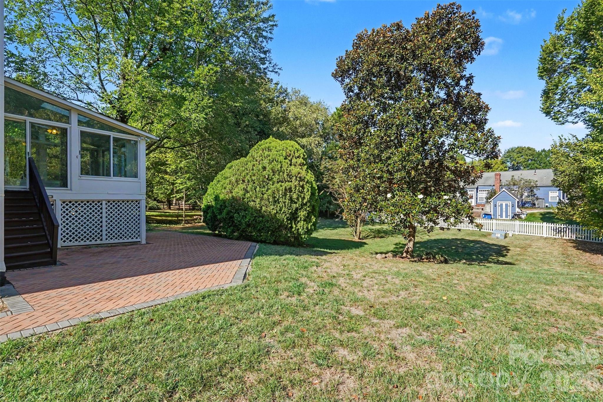 main property photo 24