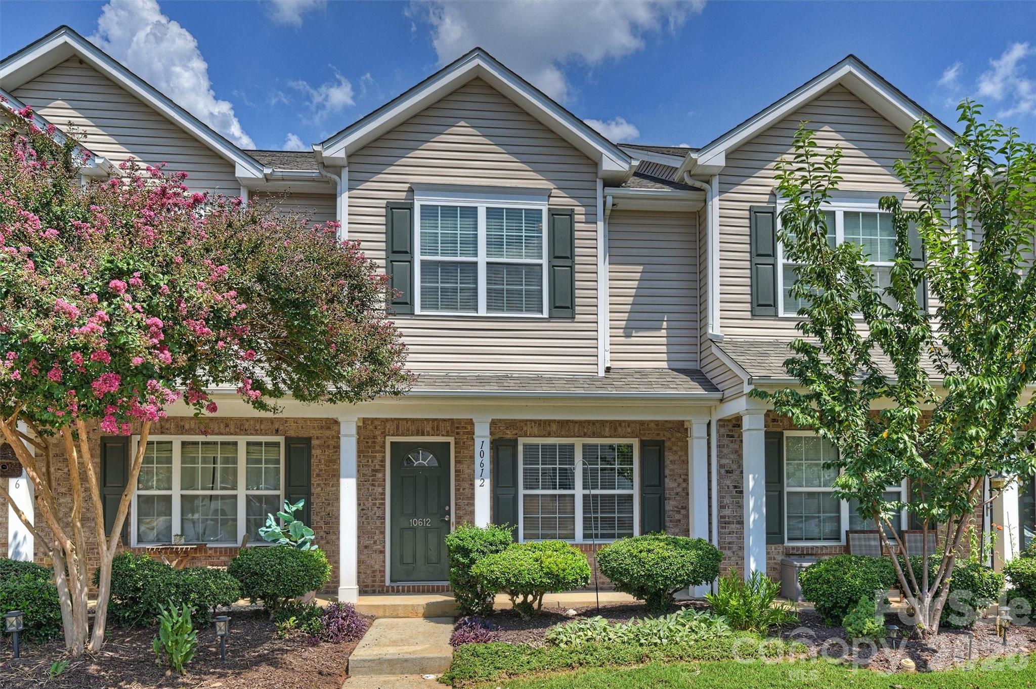 main property photo 0