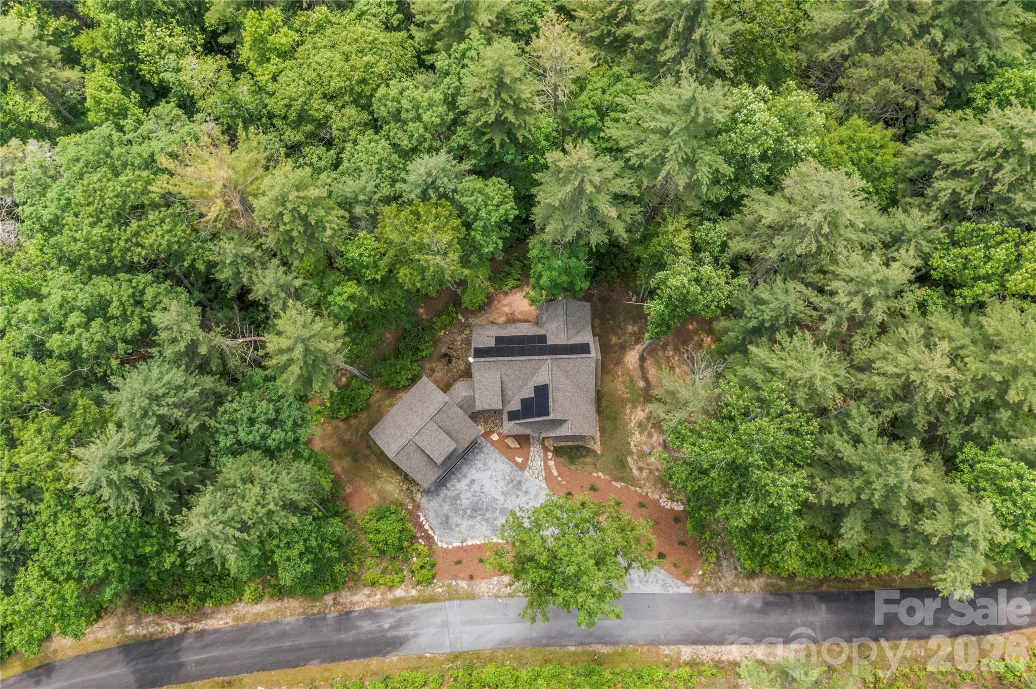 main property photo 40
