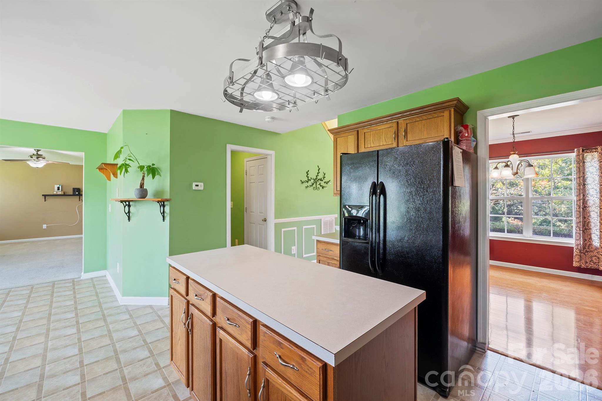 main property photo 8