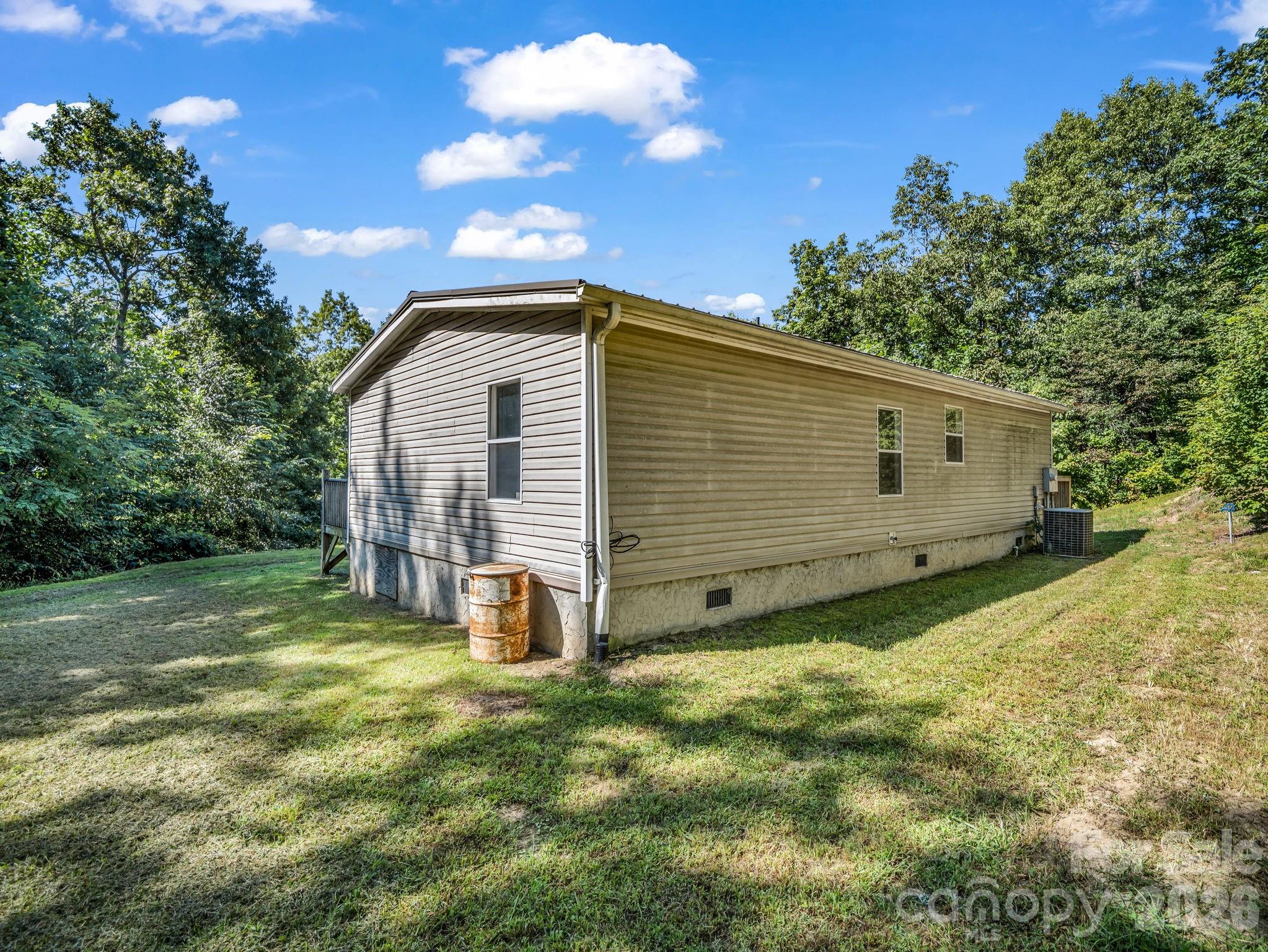 main property photo 27