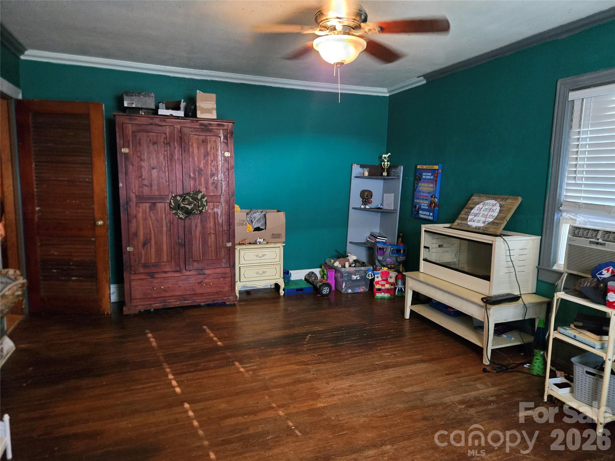 main property photo 9