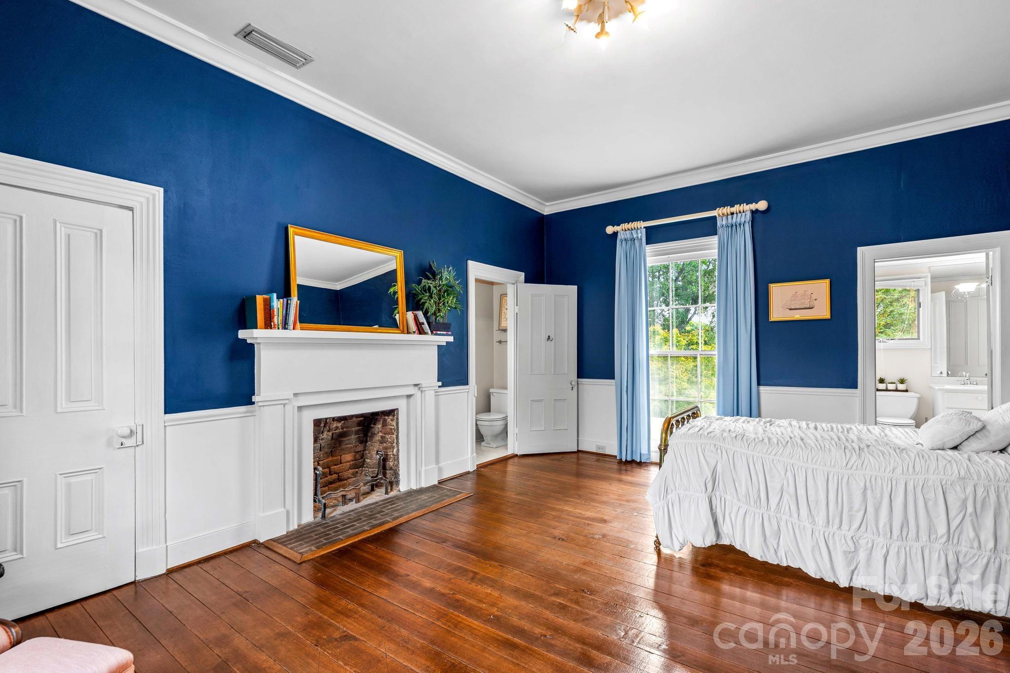 main property photo 34