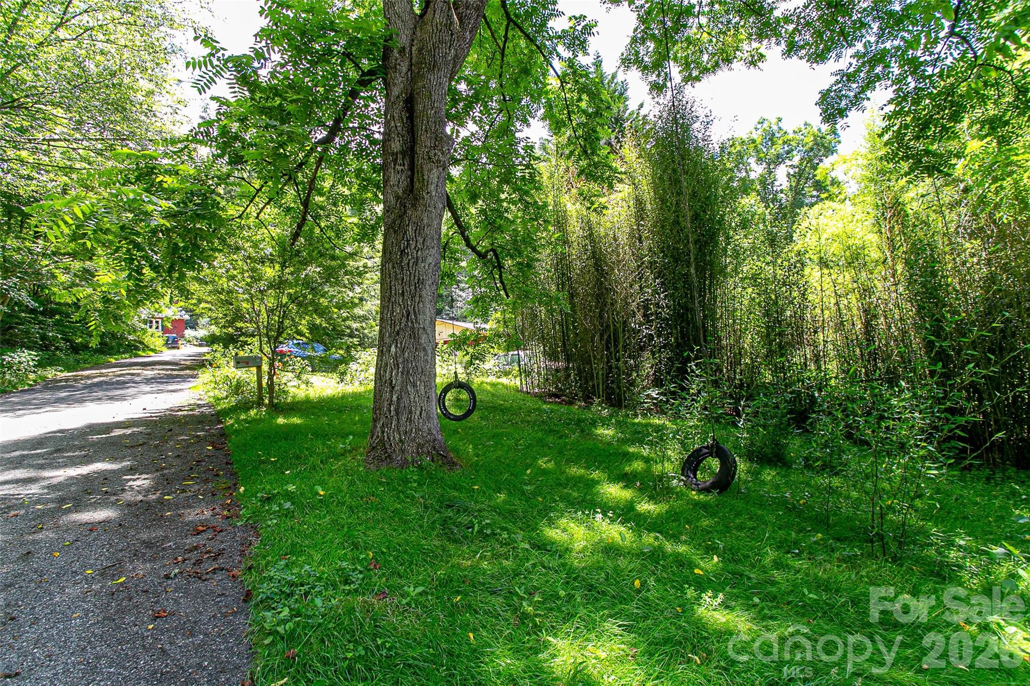 main property photo 10