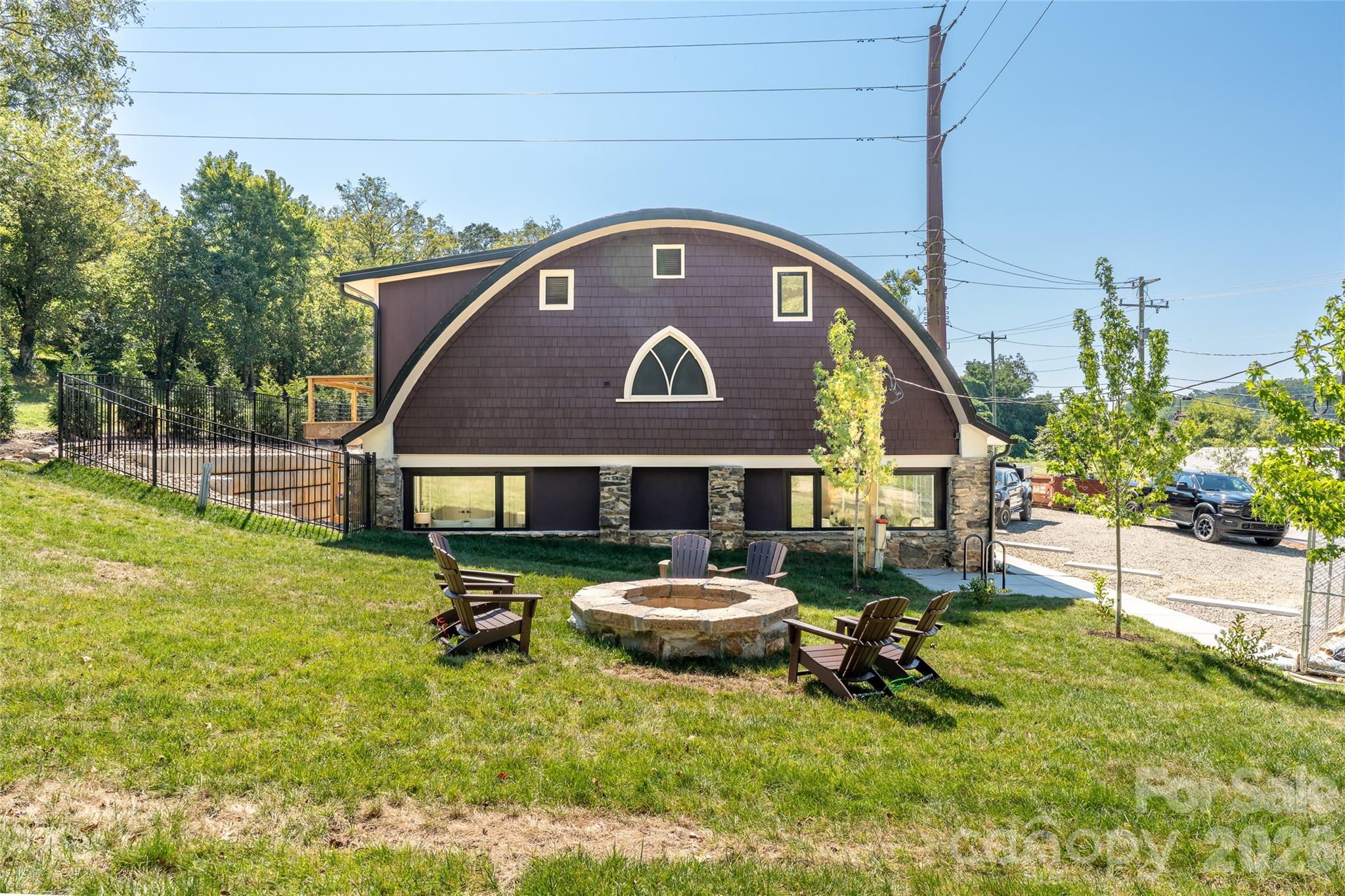 main property photo 24