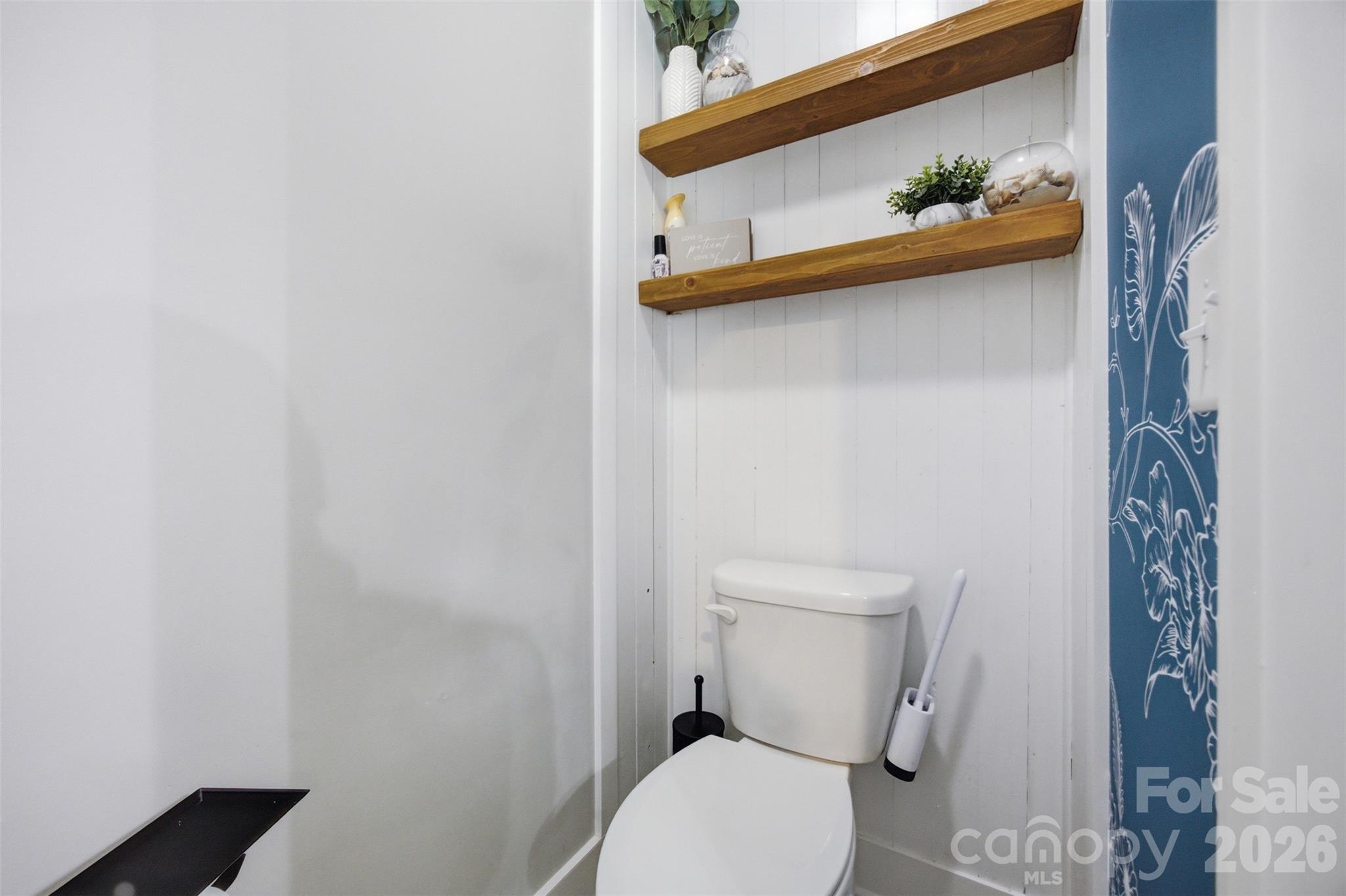 main property photo 16