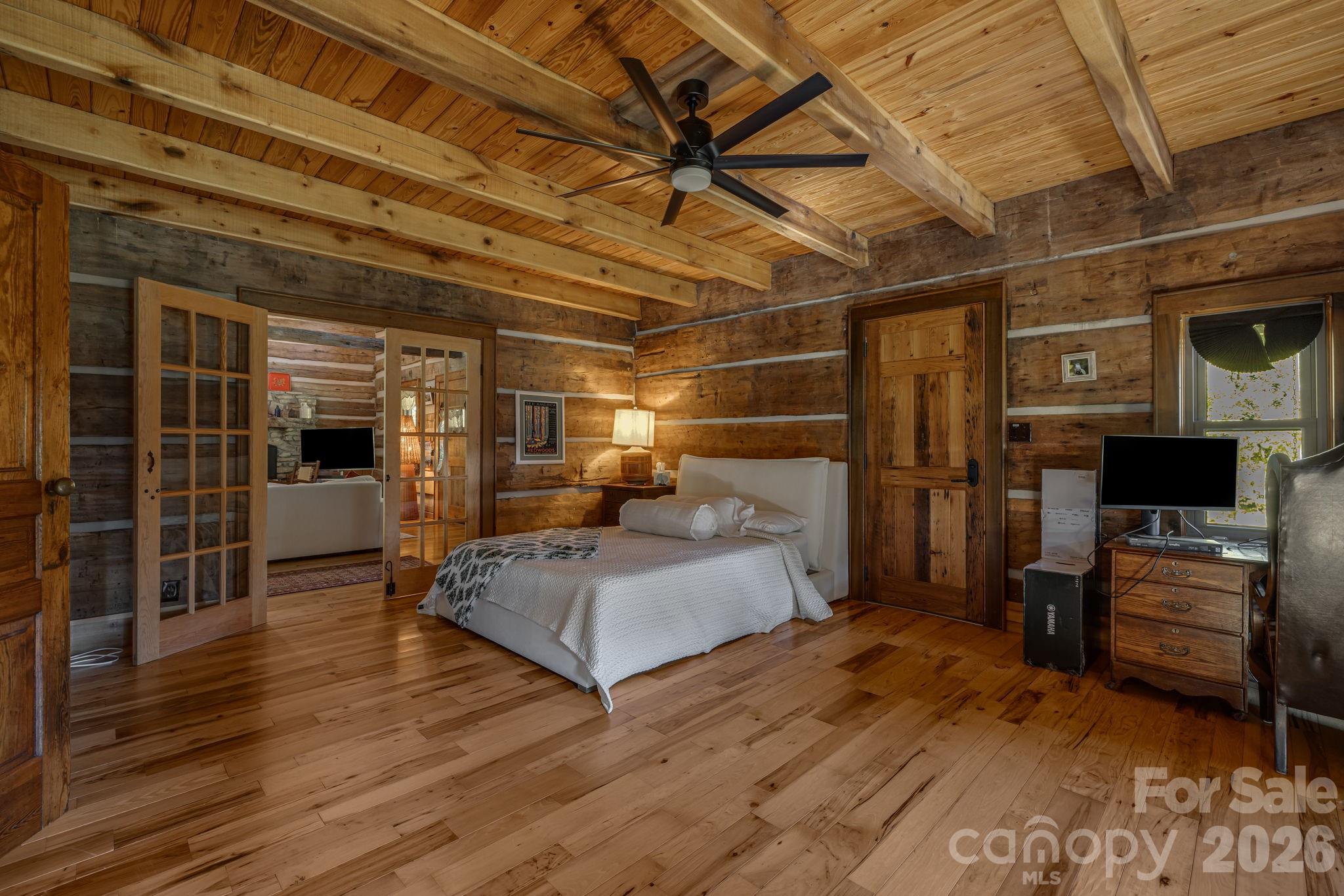 main property photo 13