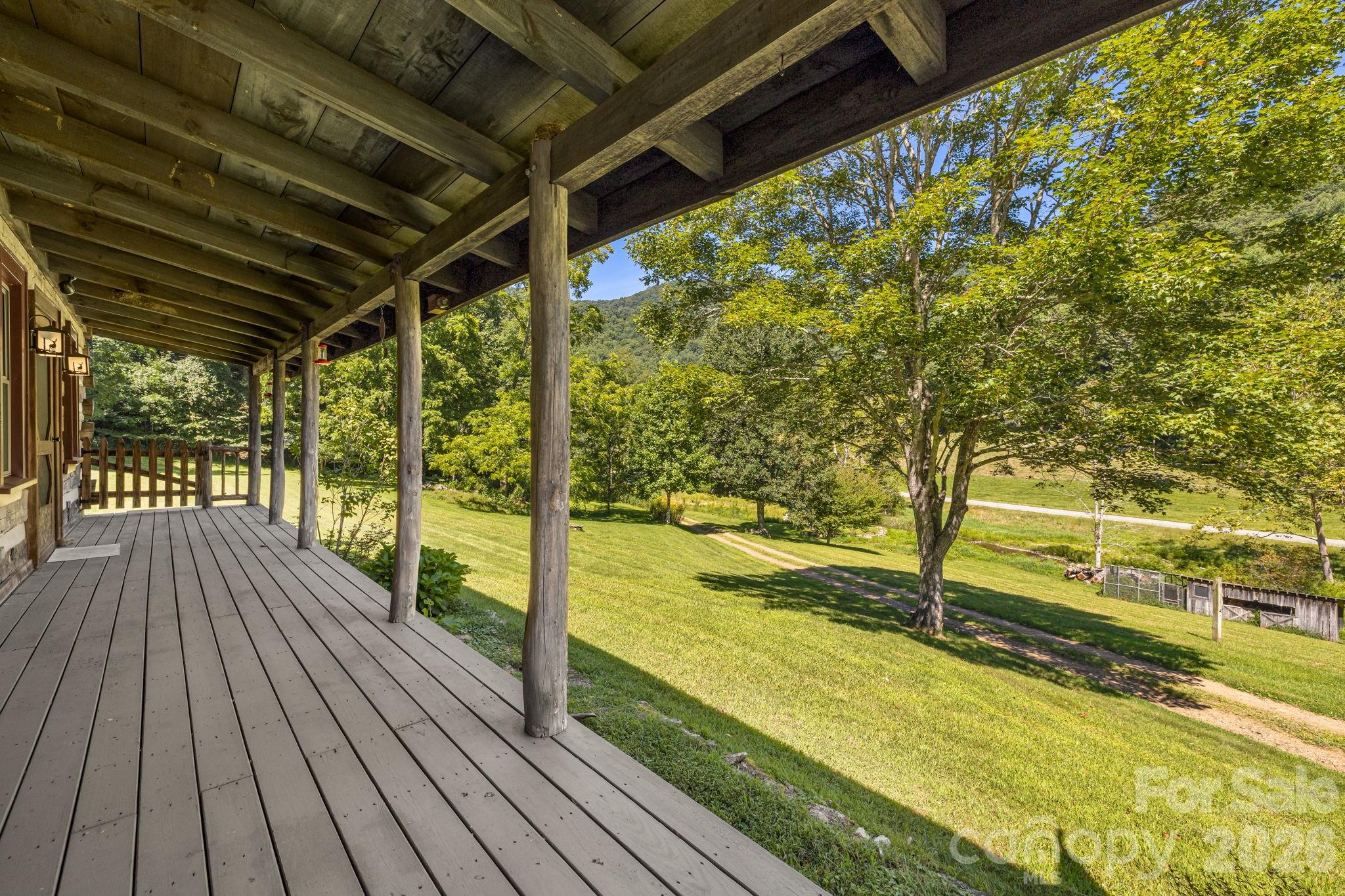 main property photo 41