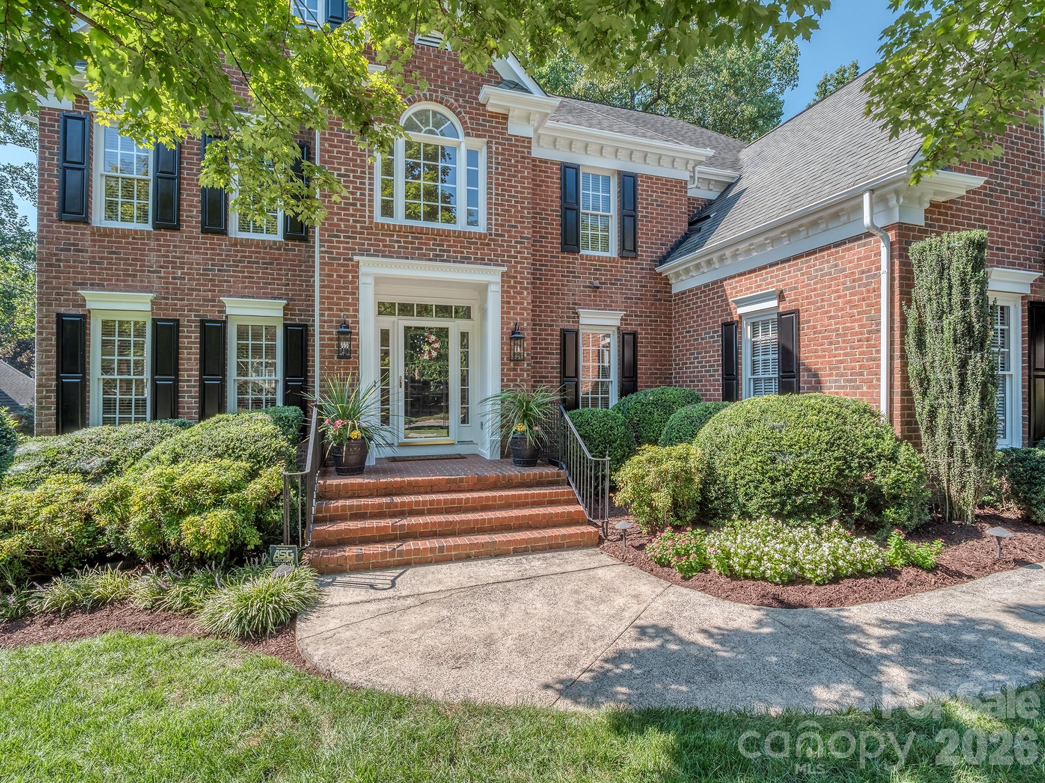 main property photo 41