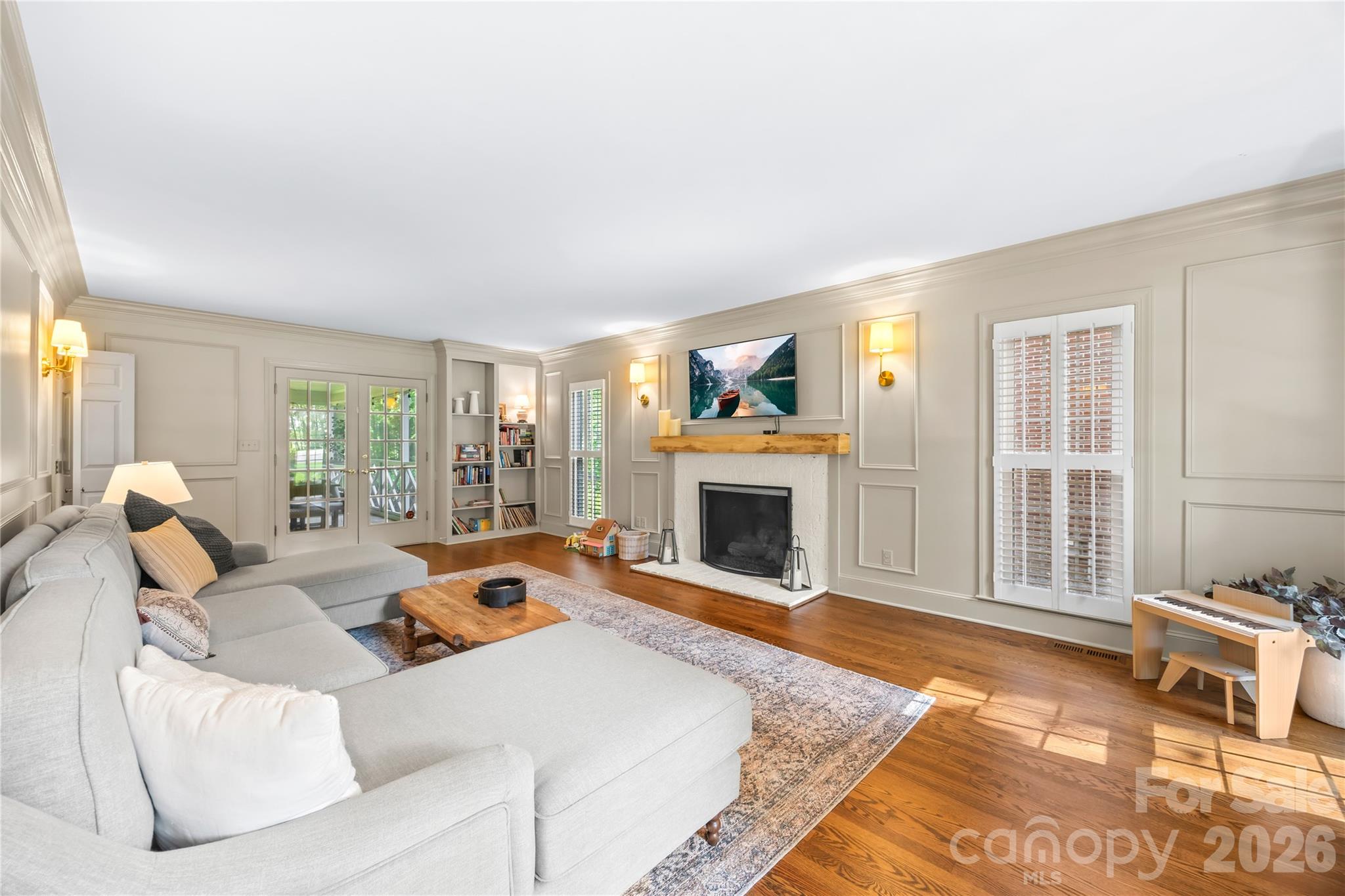 main property photo 25