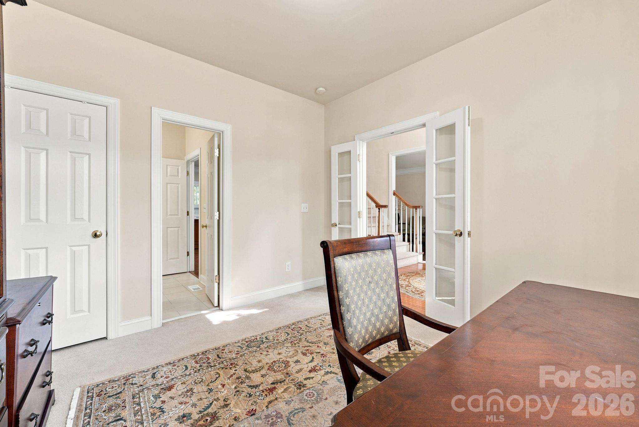 main property photo 8