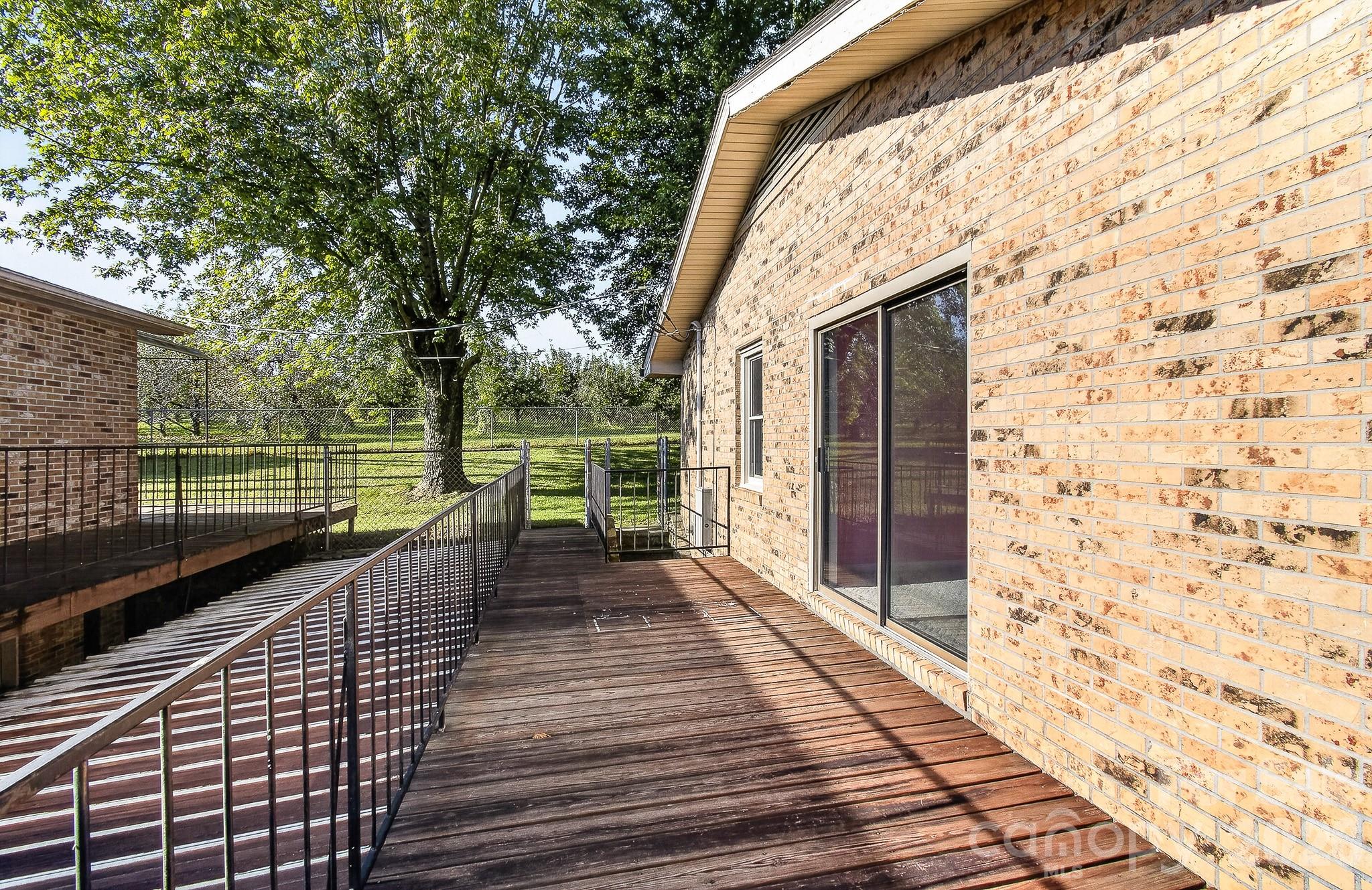 main property photo 41