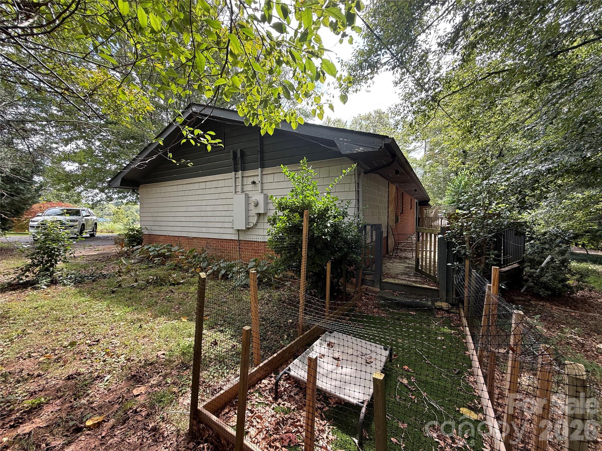 main property photo 21