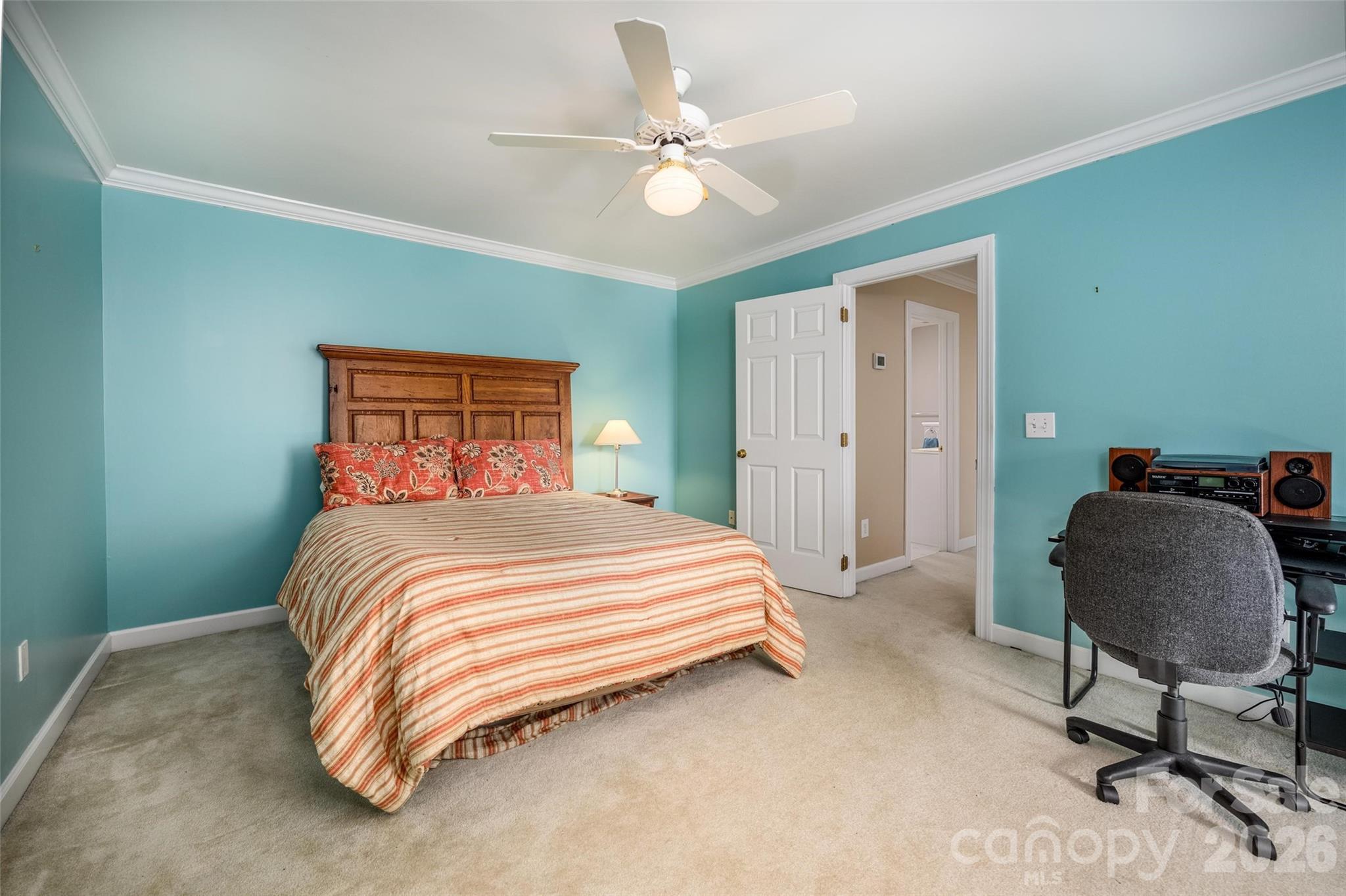 main property photo 25