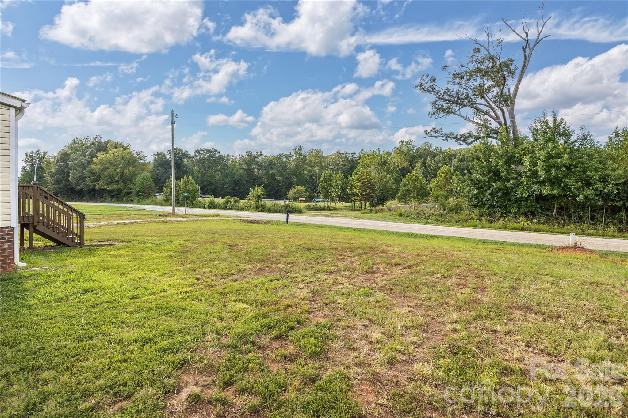 main property photo 38