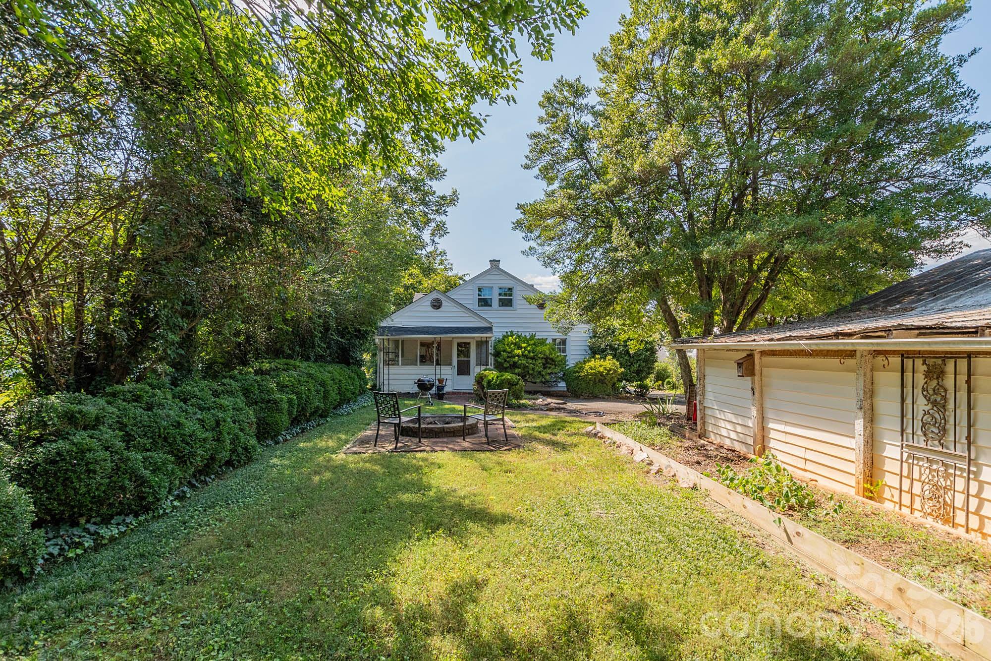 main property photo 30