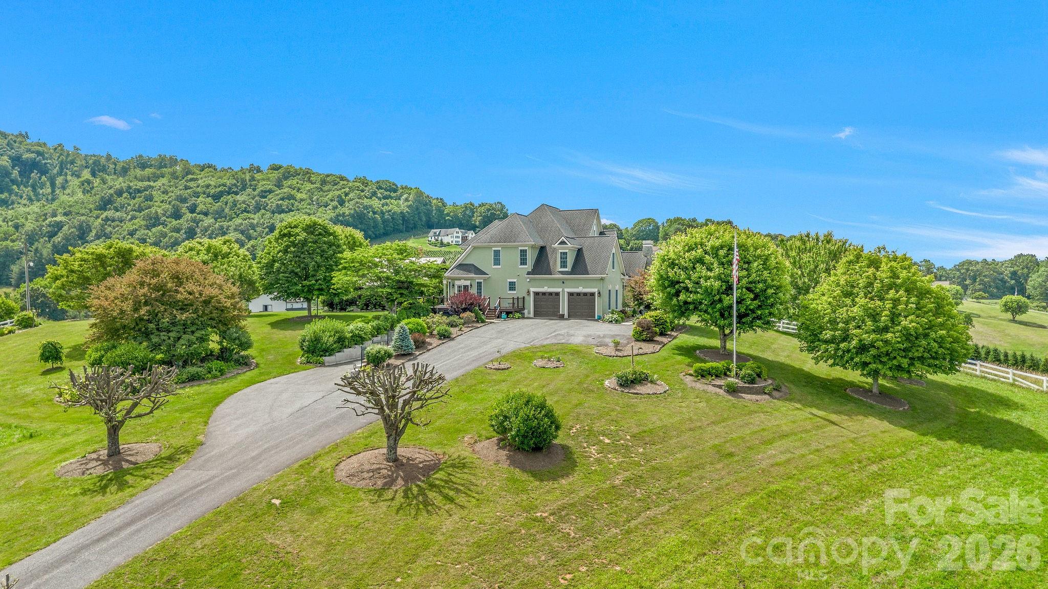 main property photo 3